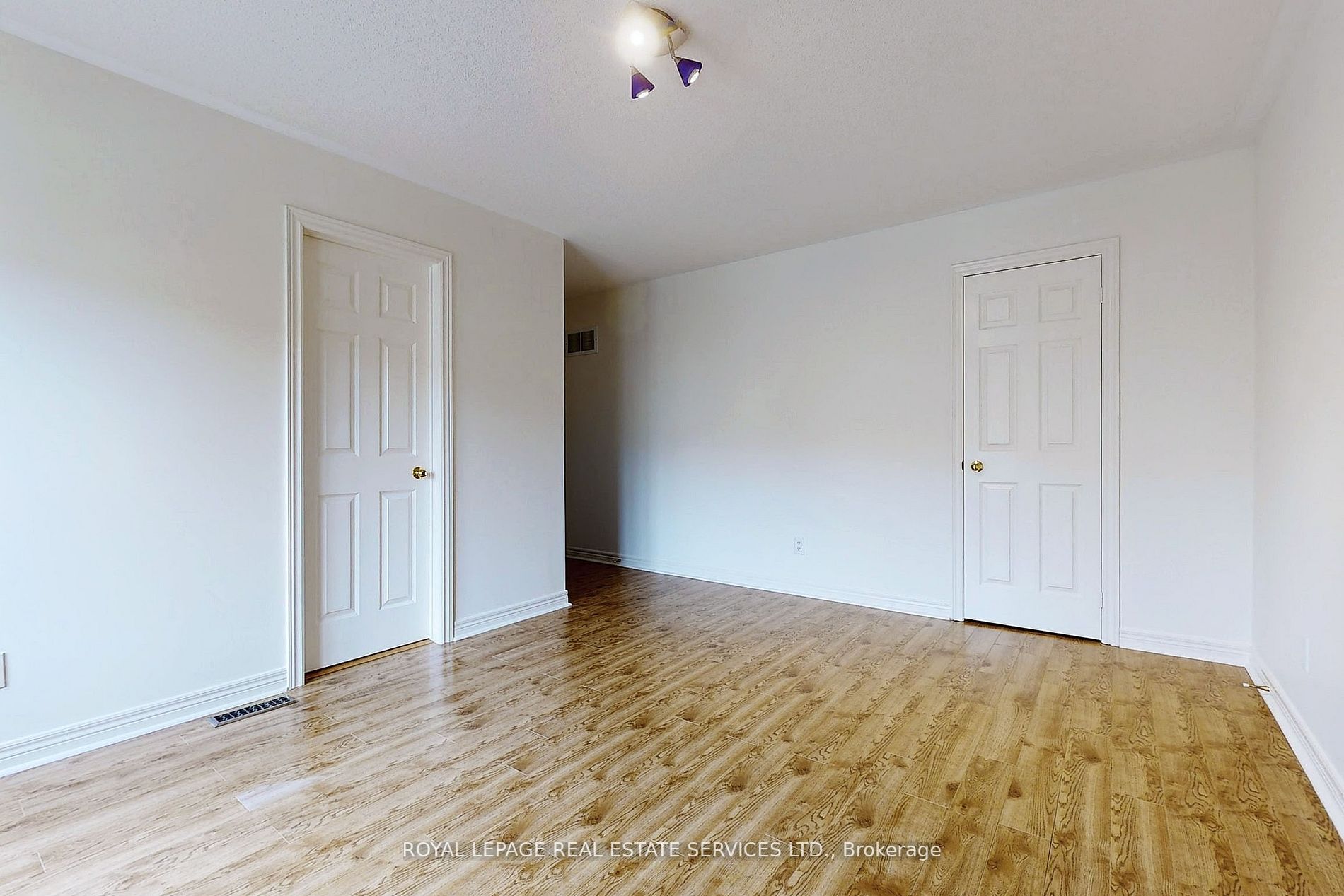 45 Seabreeze Ave