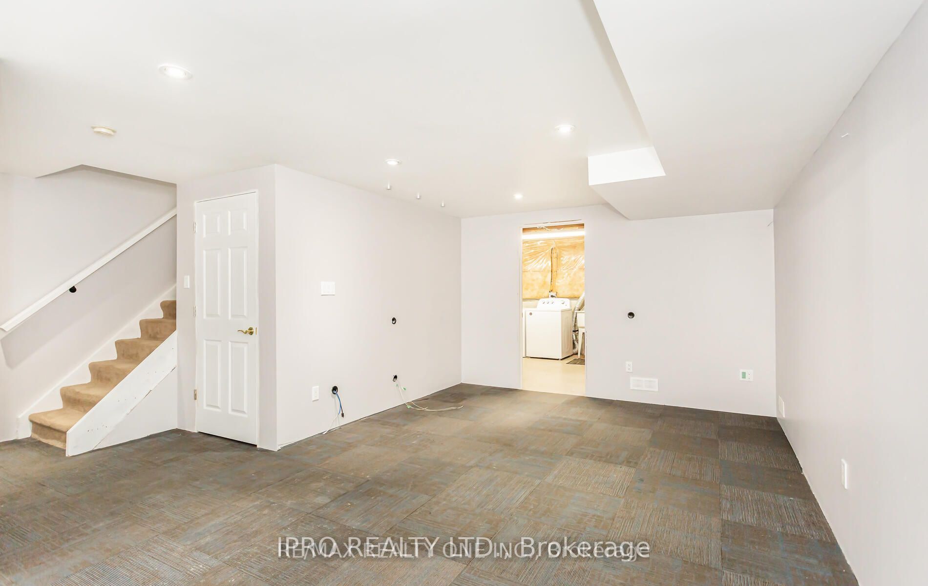 405 Hollandview Tr