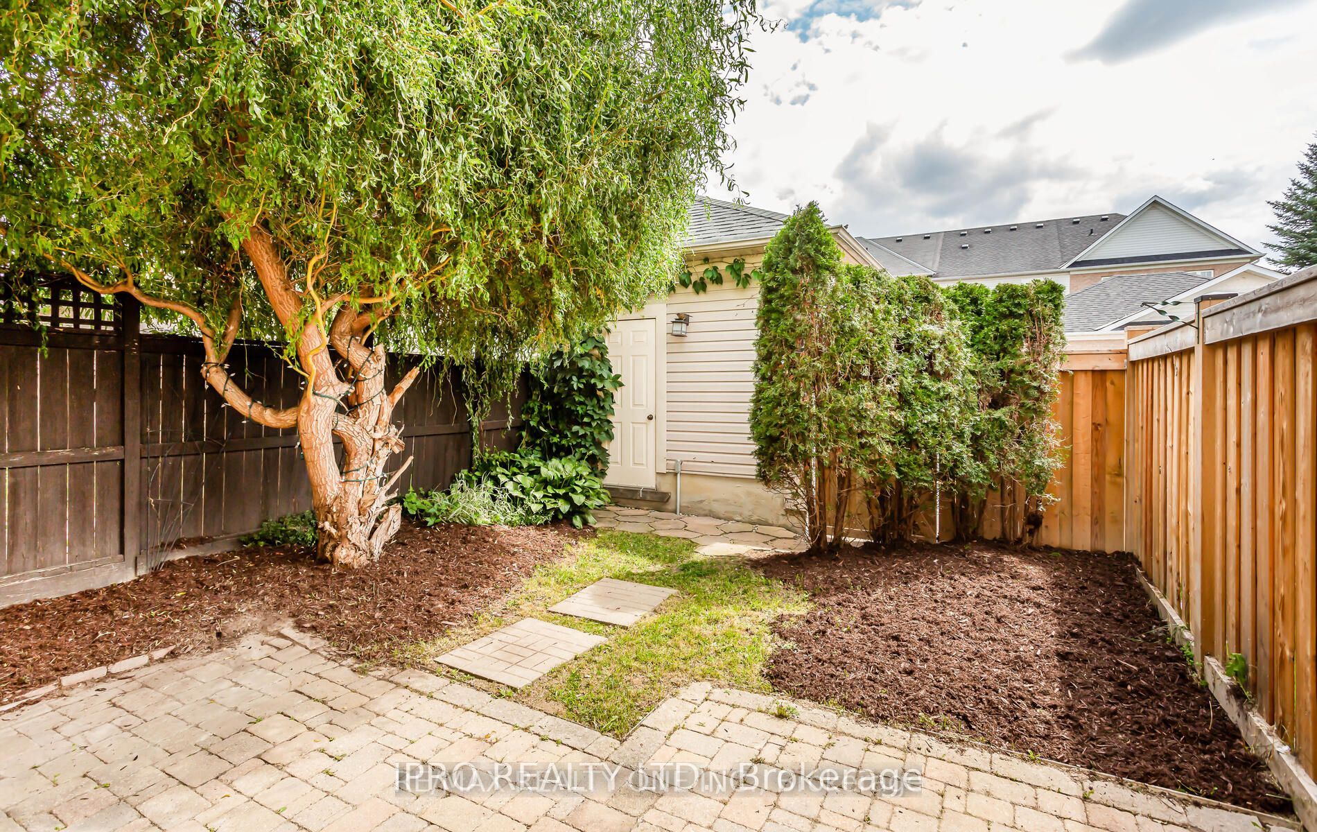 405 Hollandview Tr