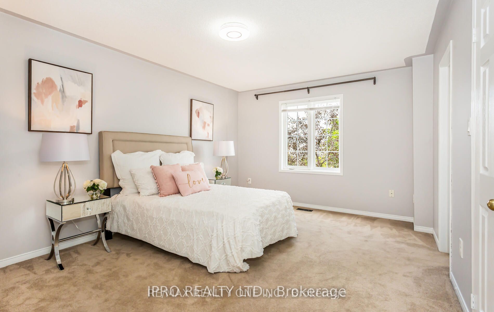 405 Hollandview Tr