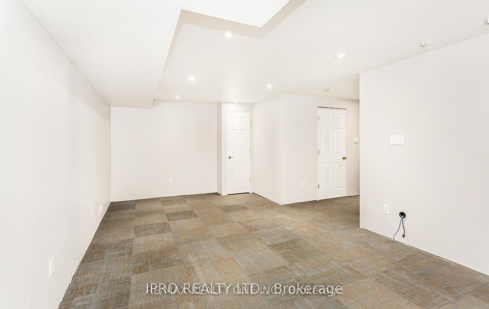 405 Hollandview Tr