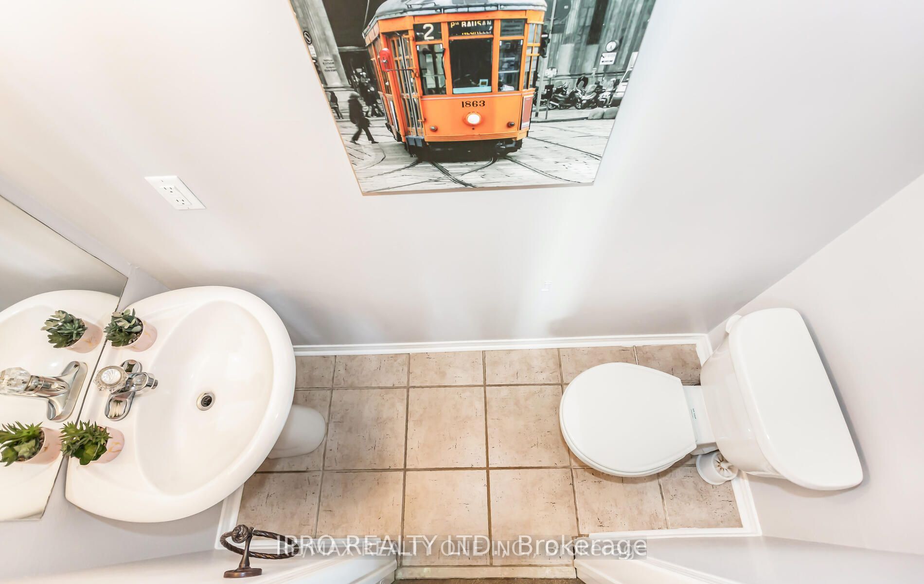 405 Hollandview Tr