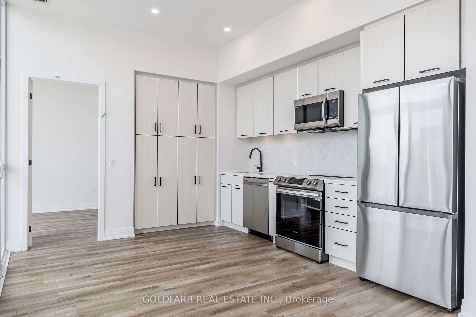 415 Sea Ray Avenue #456