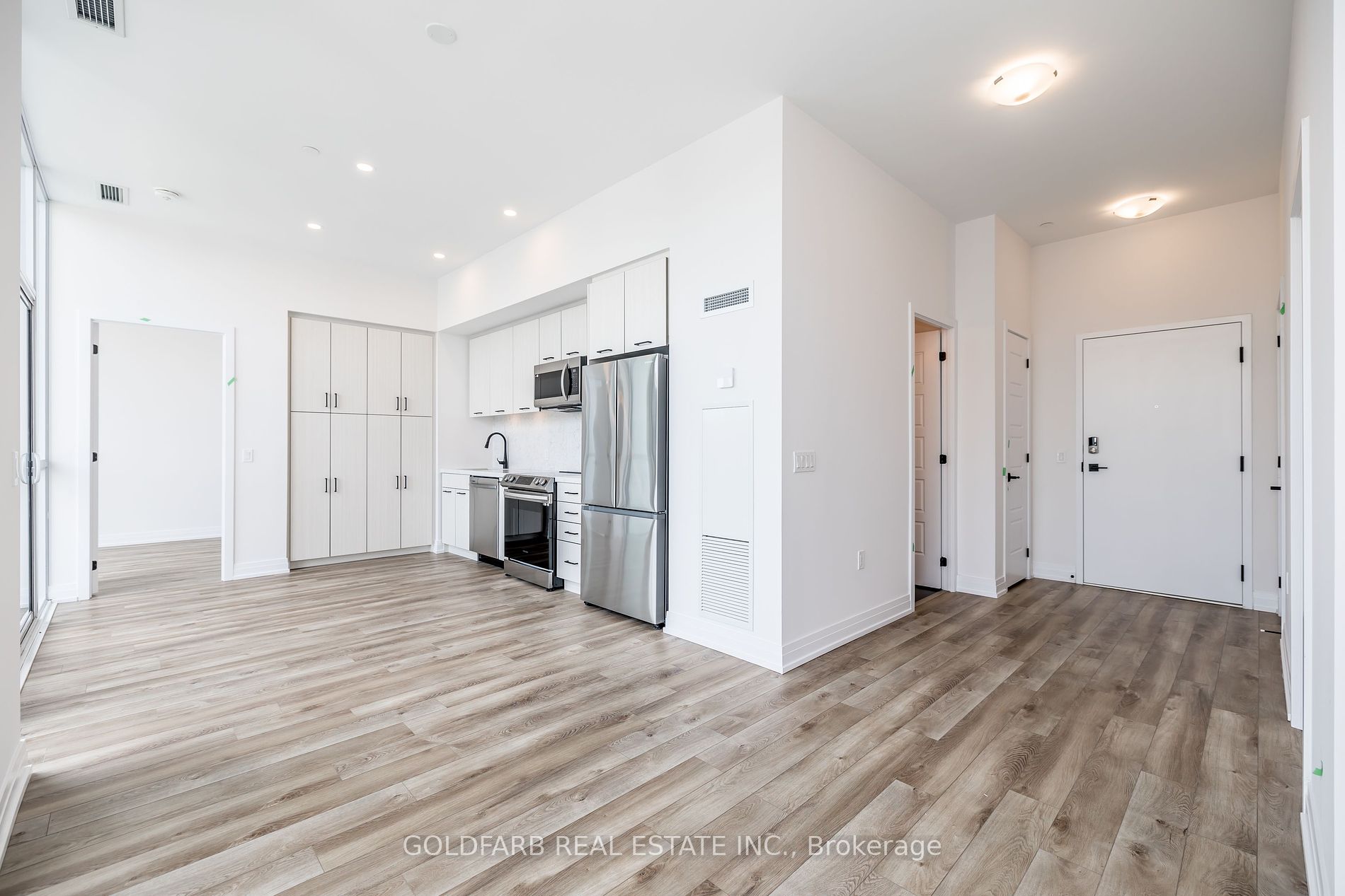 415 Sea Ray Avenue #456