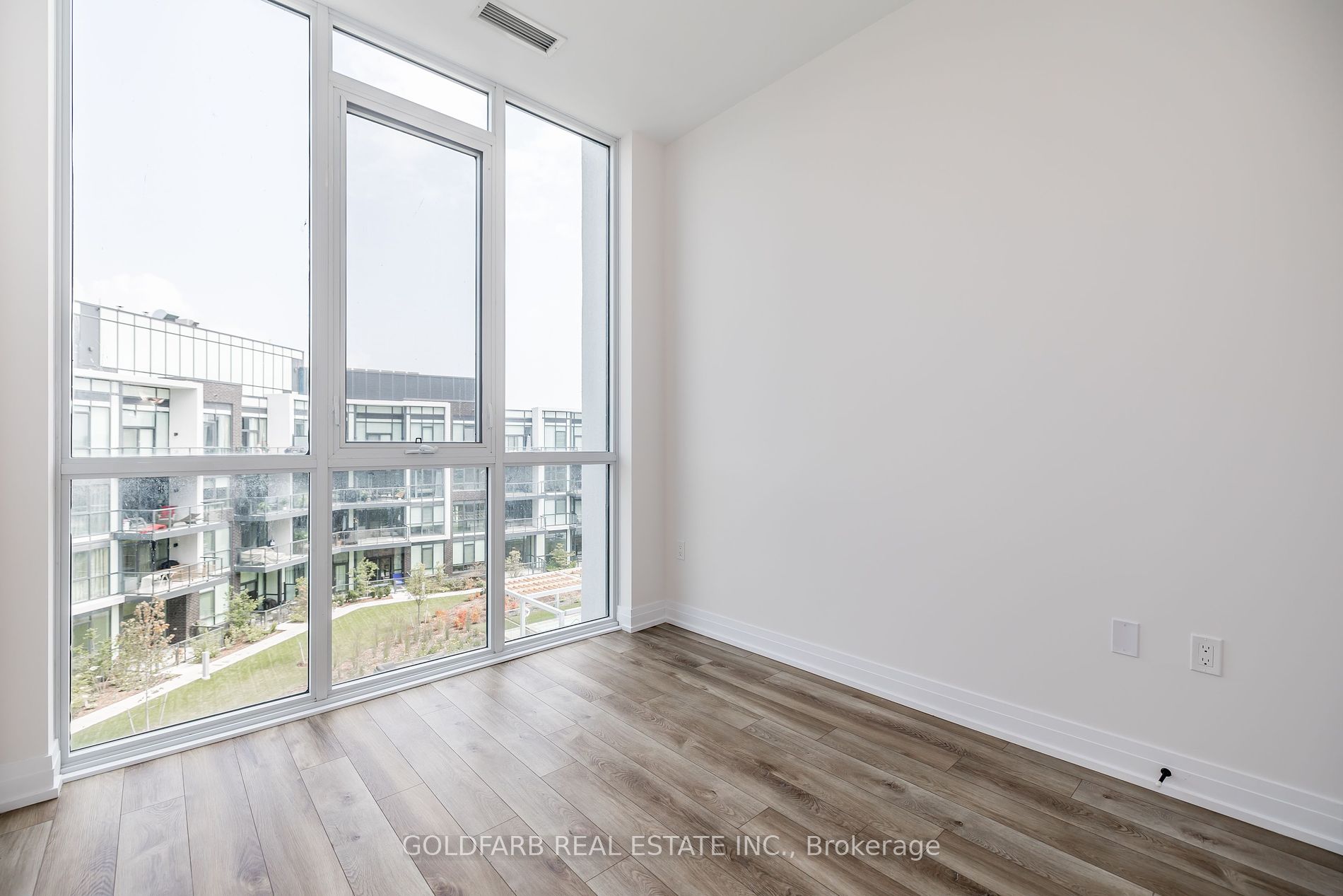415 Sea Ray Avenue #456