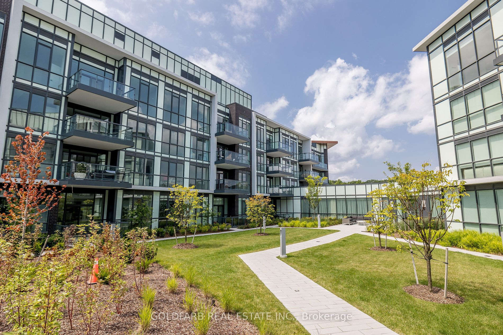 415 Sea Ray Avenue #456