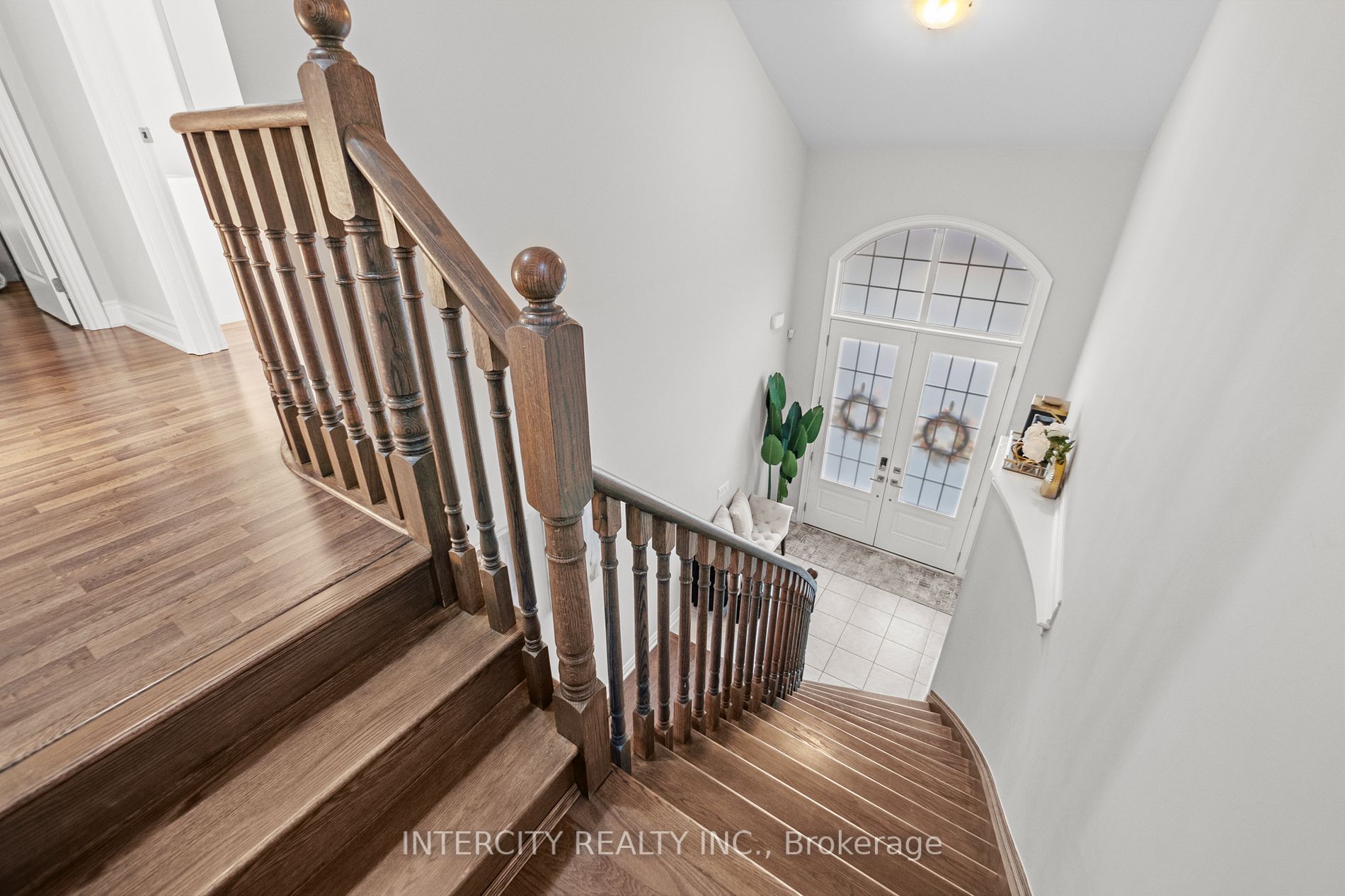 19 Selby Crescent