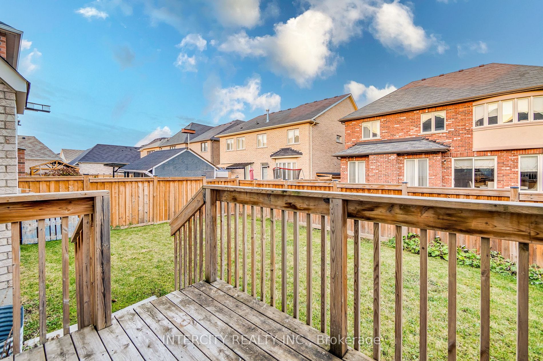 19 Selby Crescent