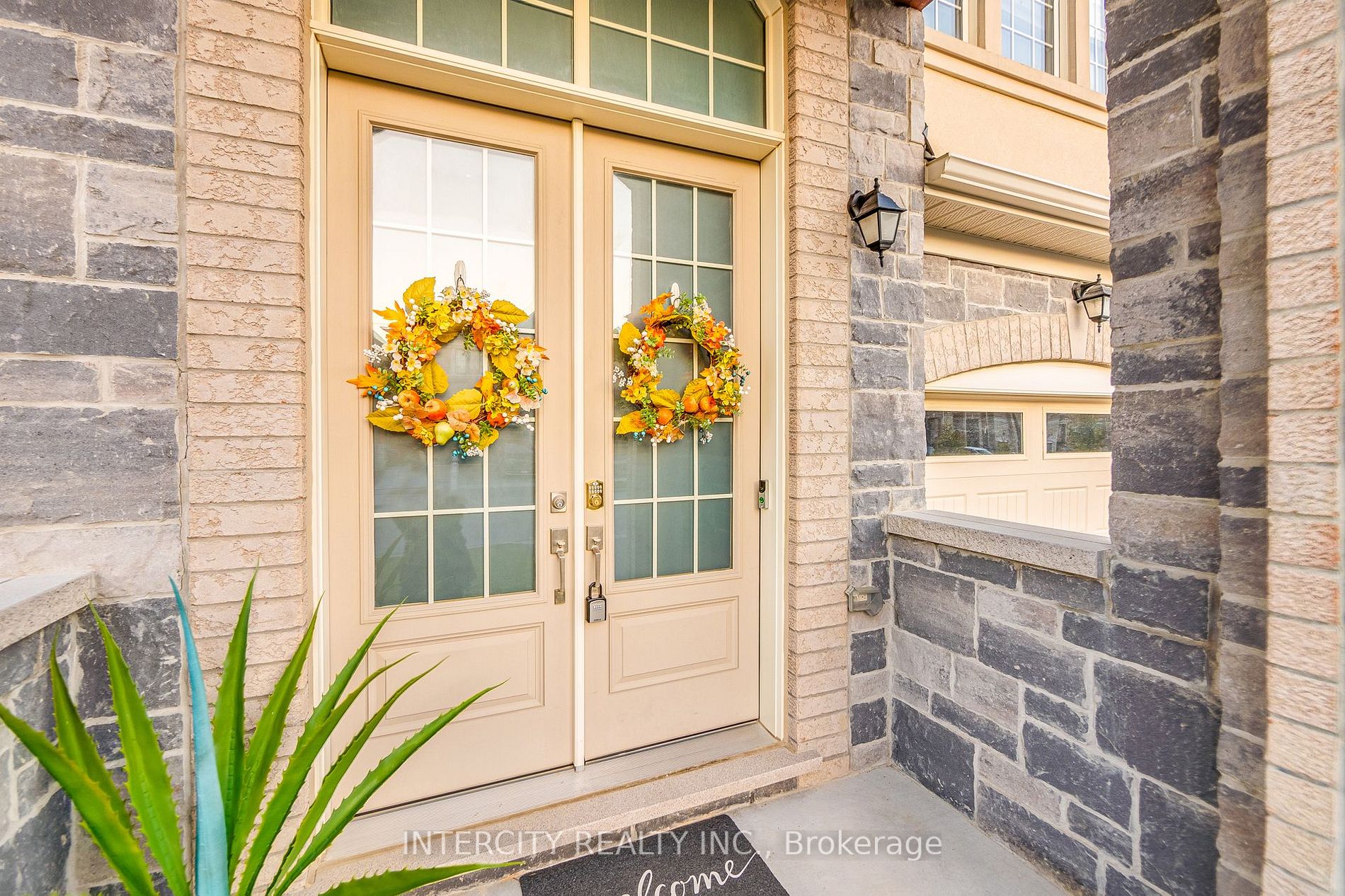 19 Selby Crescent