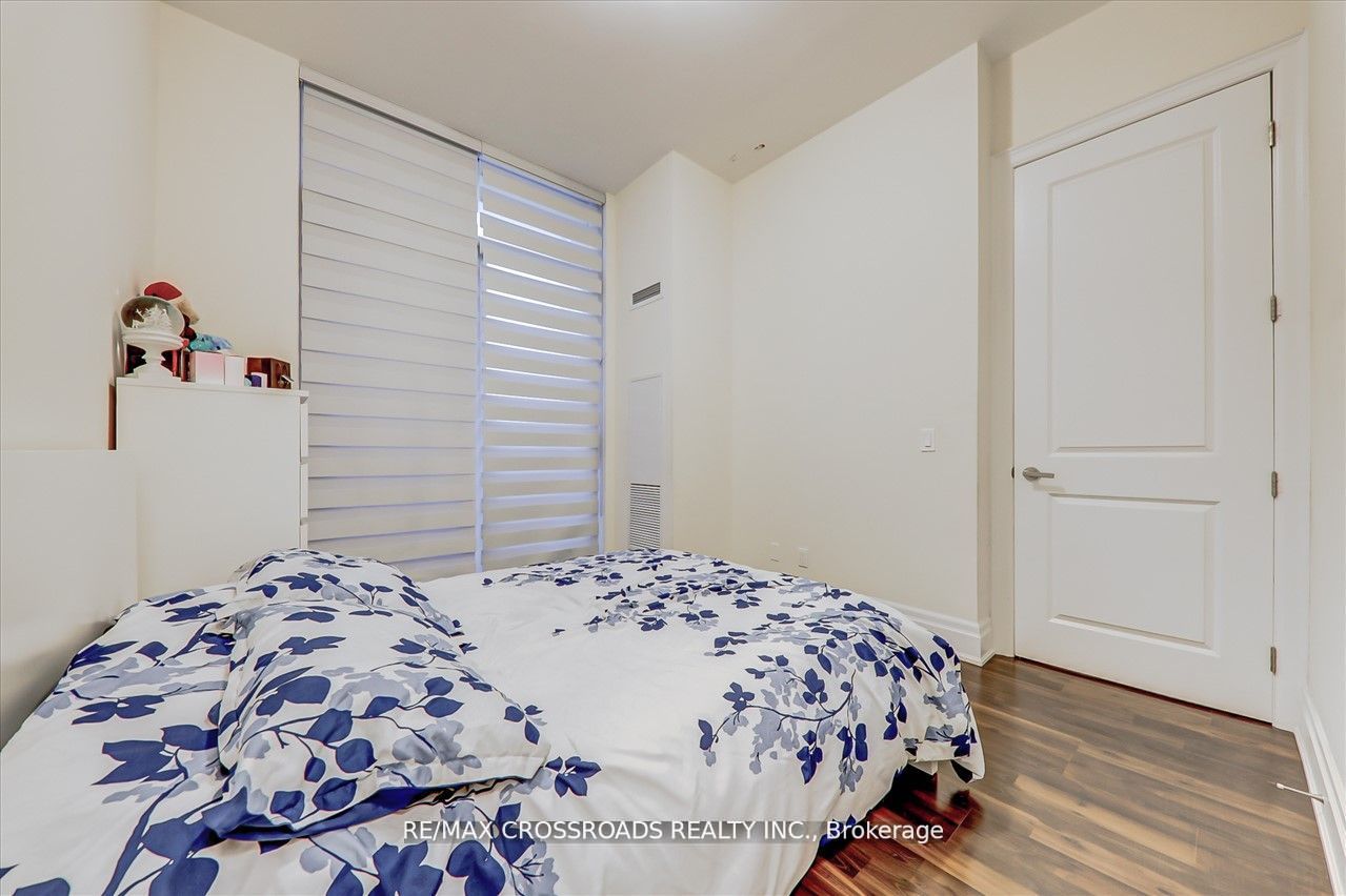 9075 Jane St, #114