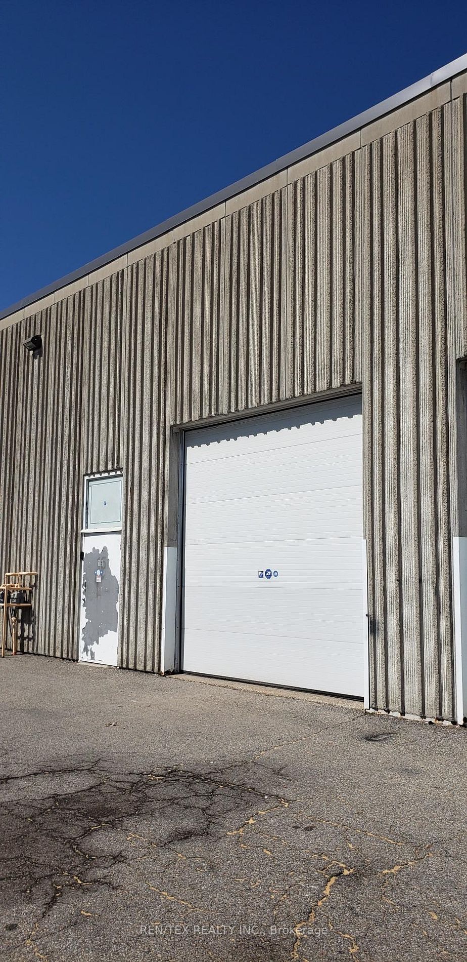 65 Woodstream Blvd, #15