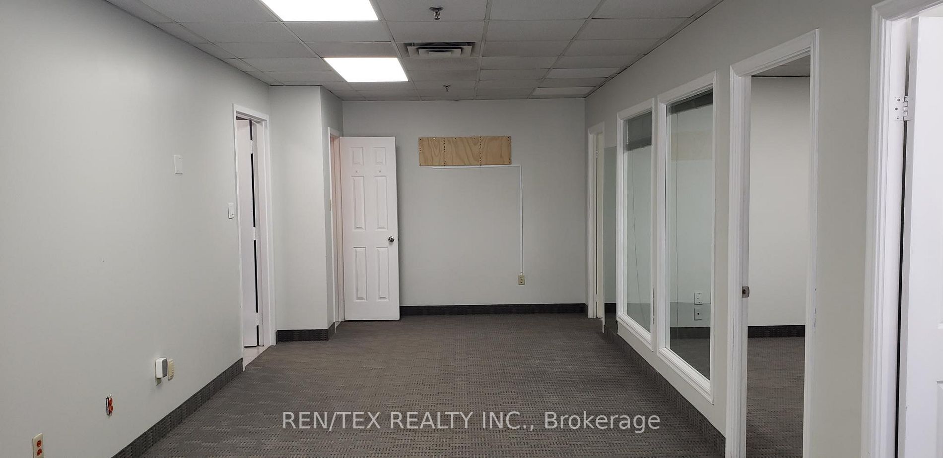 65 Woodstream Blvd, #15