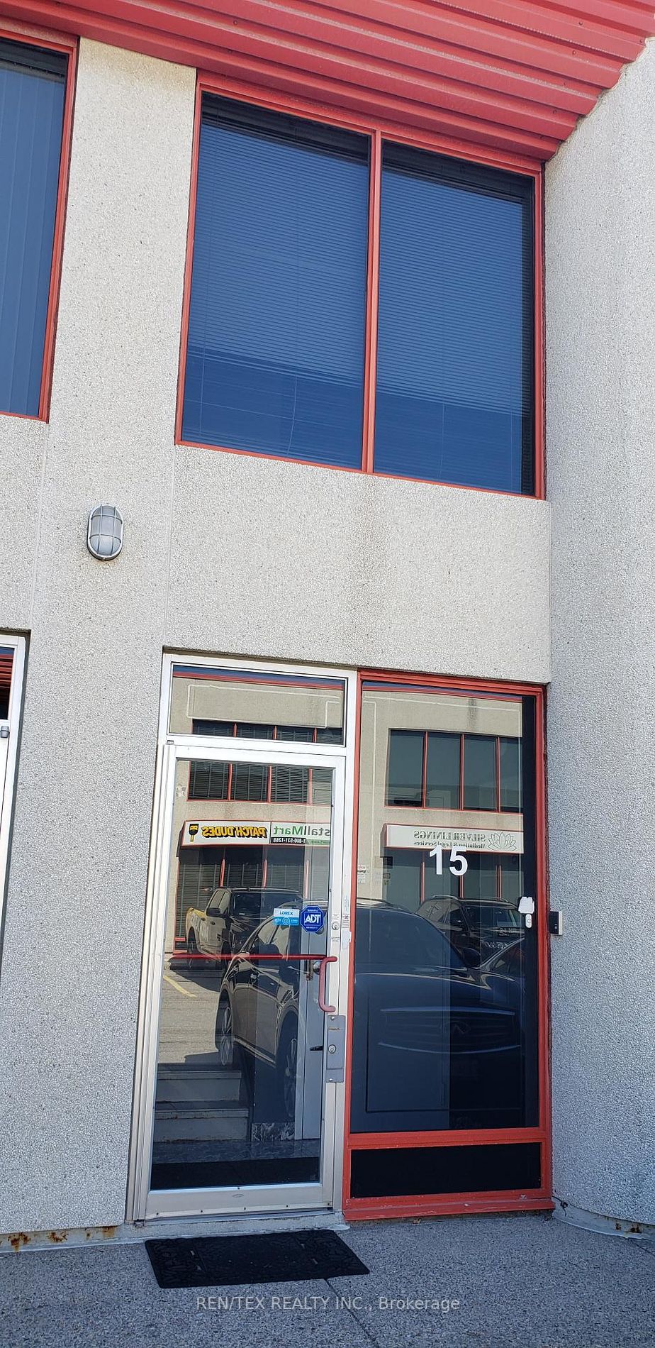 65 Woodstream Blvd, #15