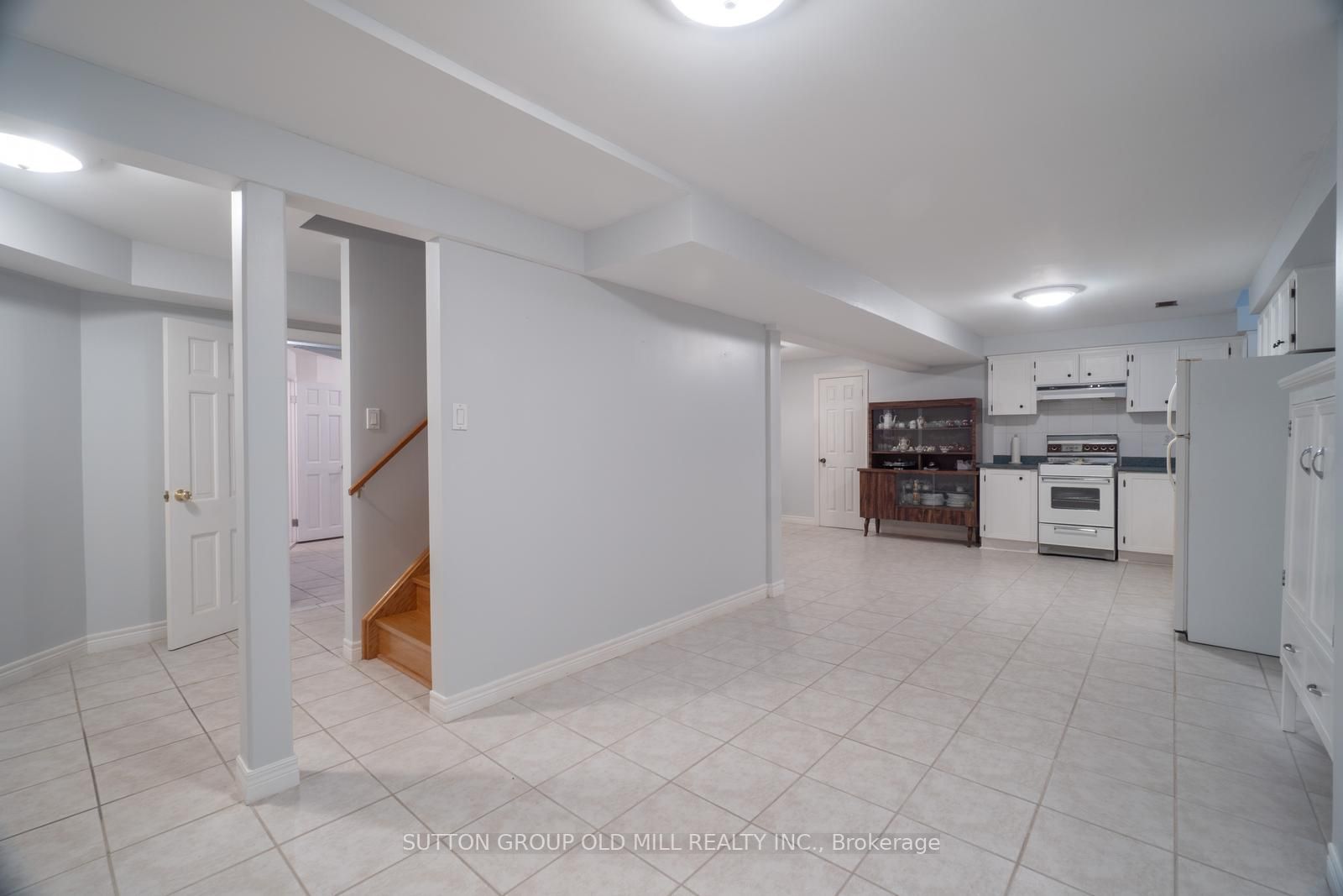 37 Oban Ave