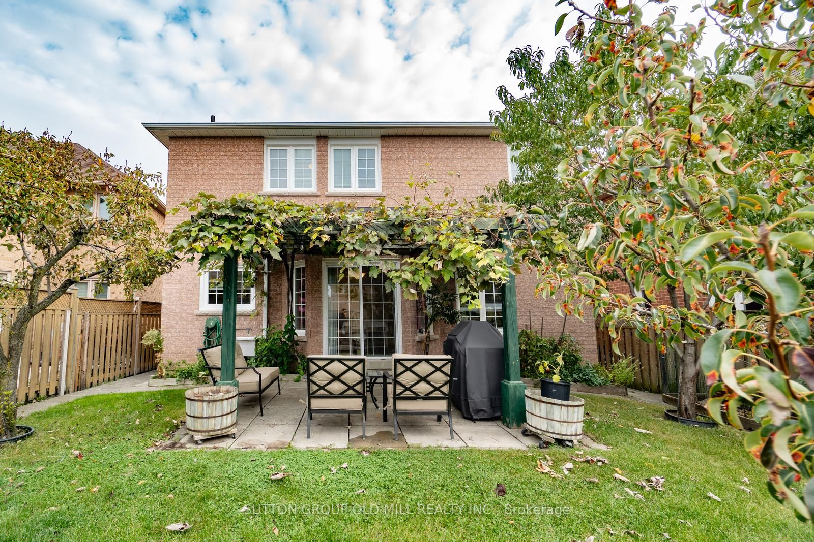 37 Oban Ave