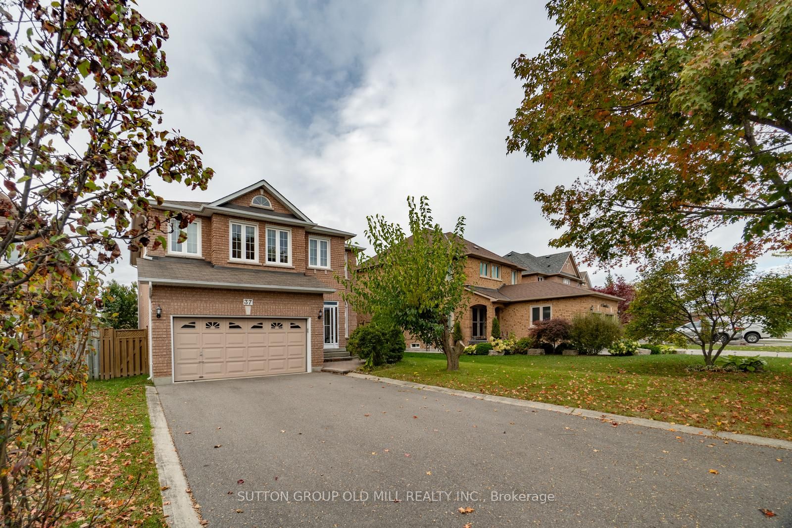 37 Oban Ave