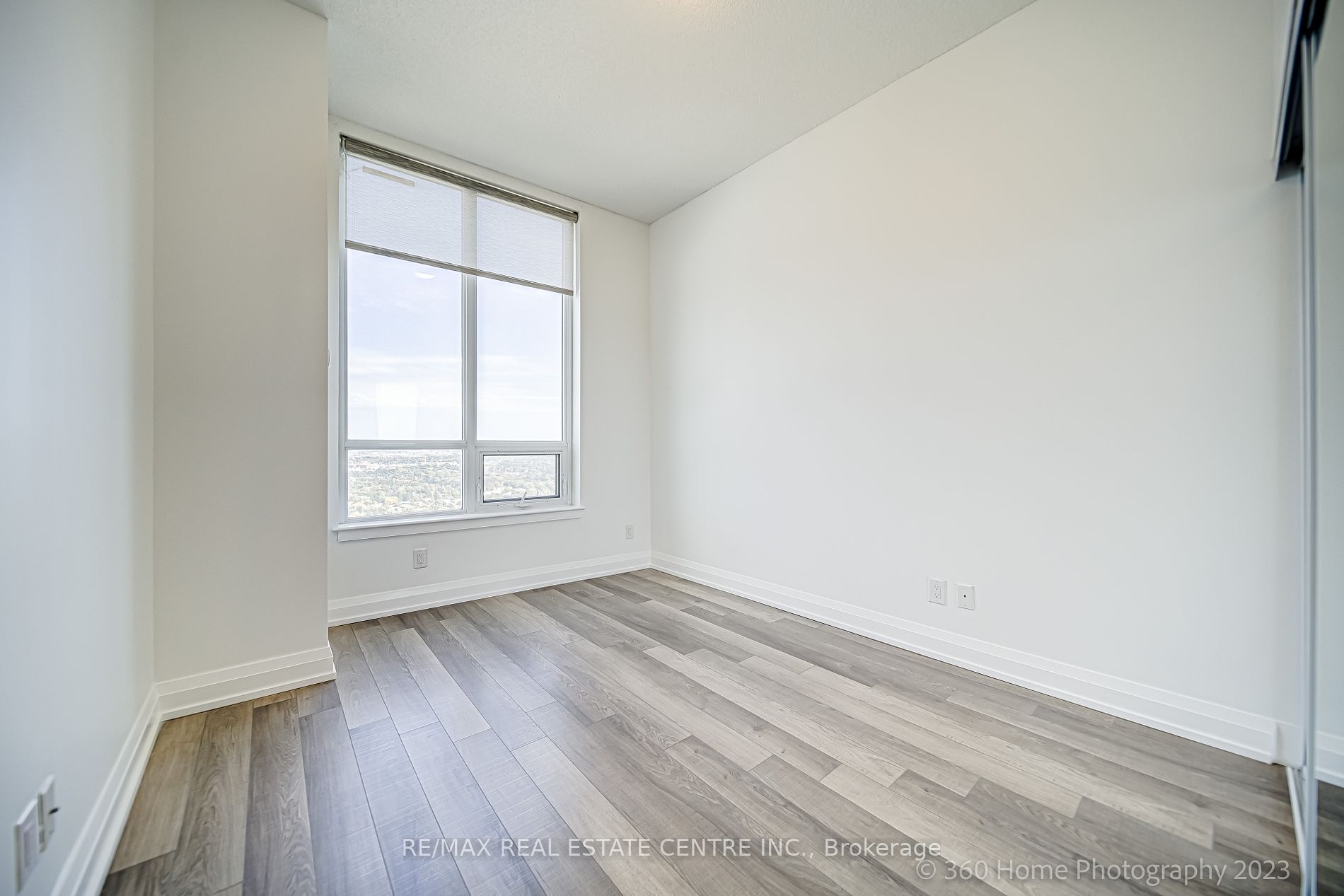 7171 Yonge Street, #PH02