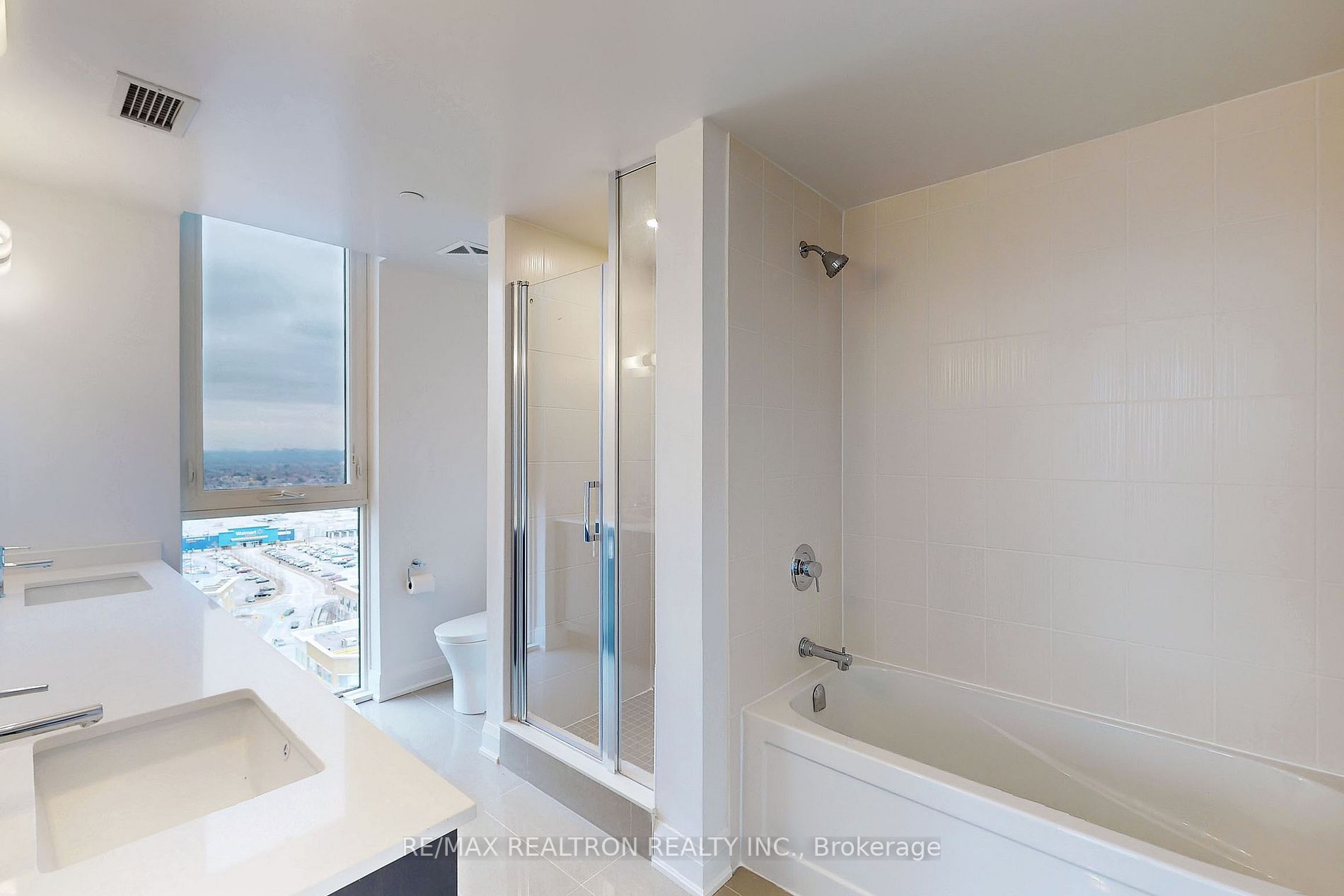 20 Gatineau Drive, #1801