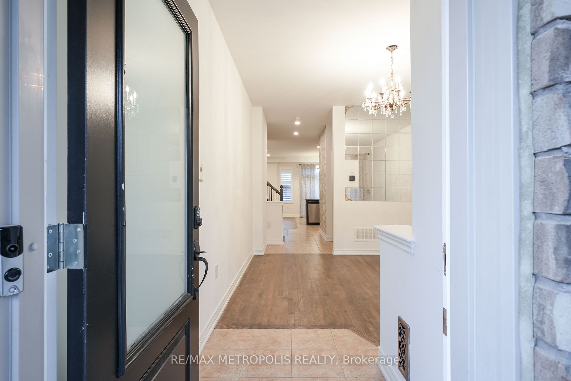 30 Pelee Avenue