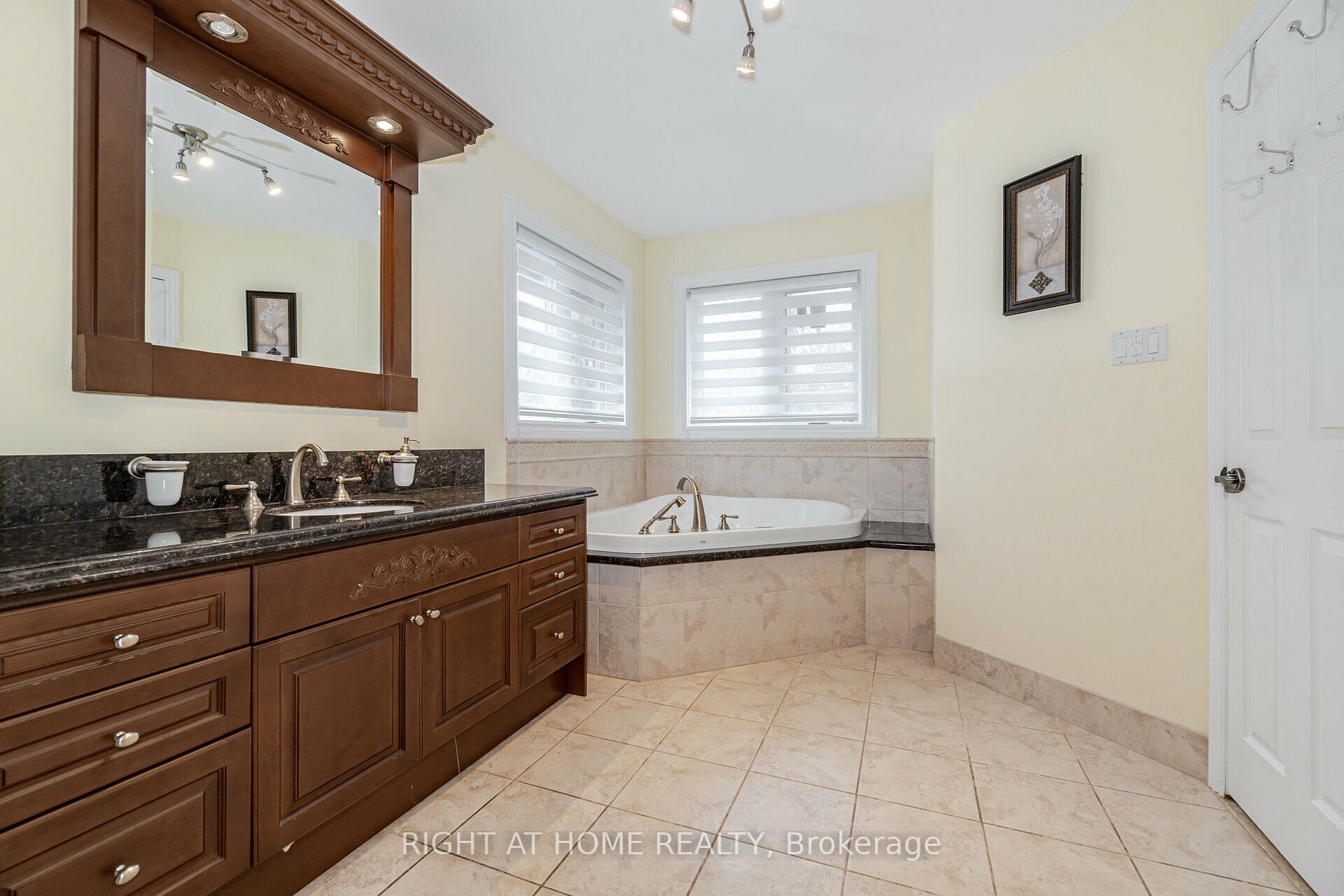 789 College Manor Dr