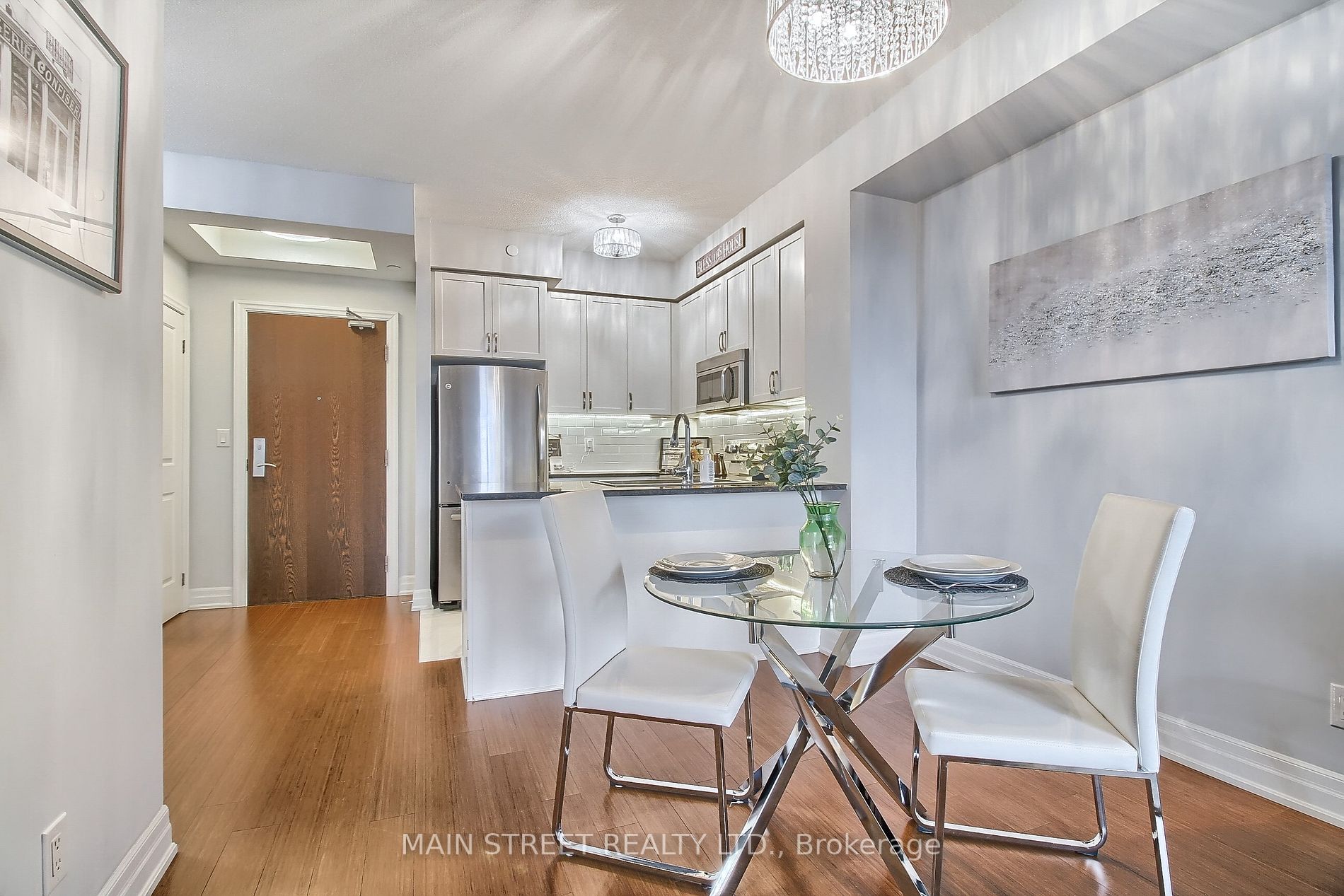 111 Civic Square Gate, #401