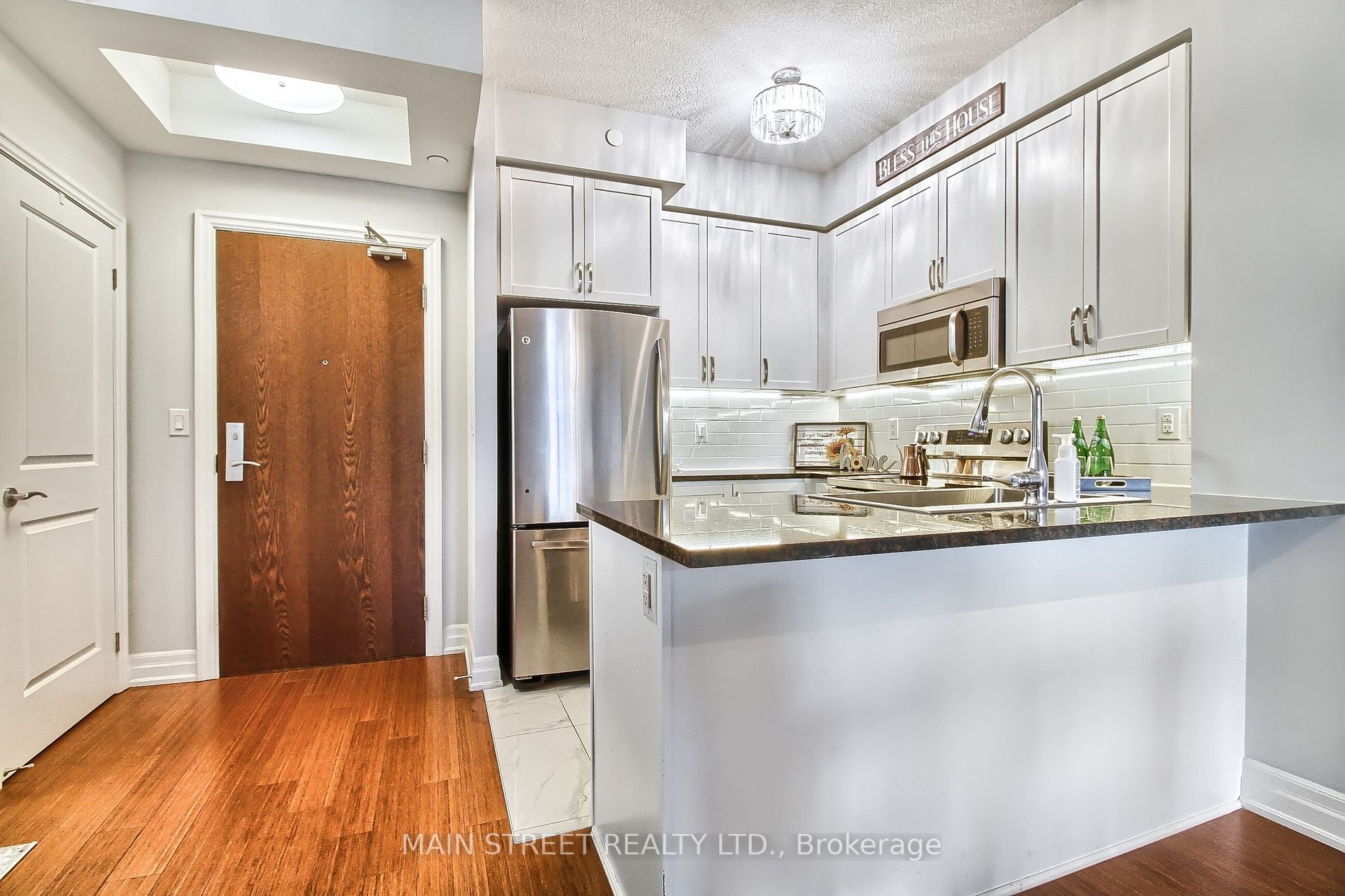 111 Civic Square Gate, #401