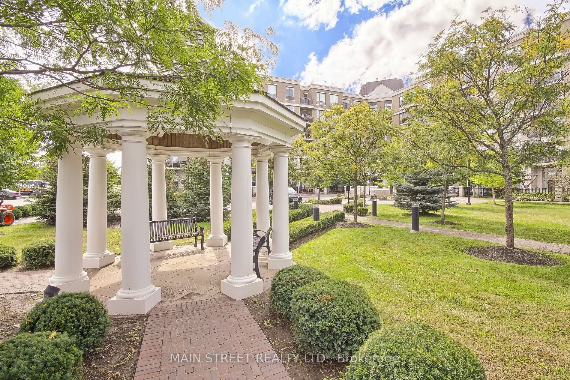 111 Civic Square Gate, #401