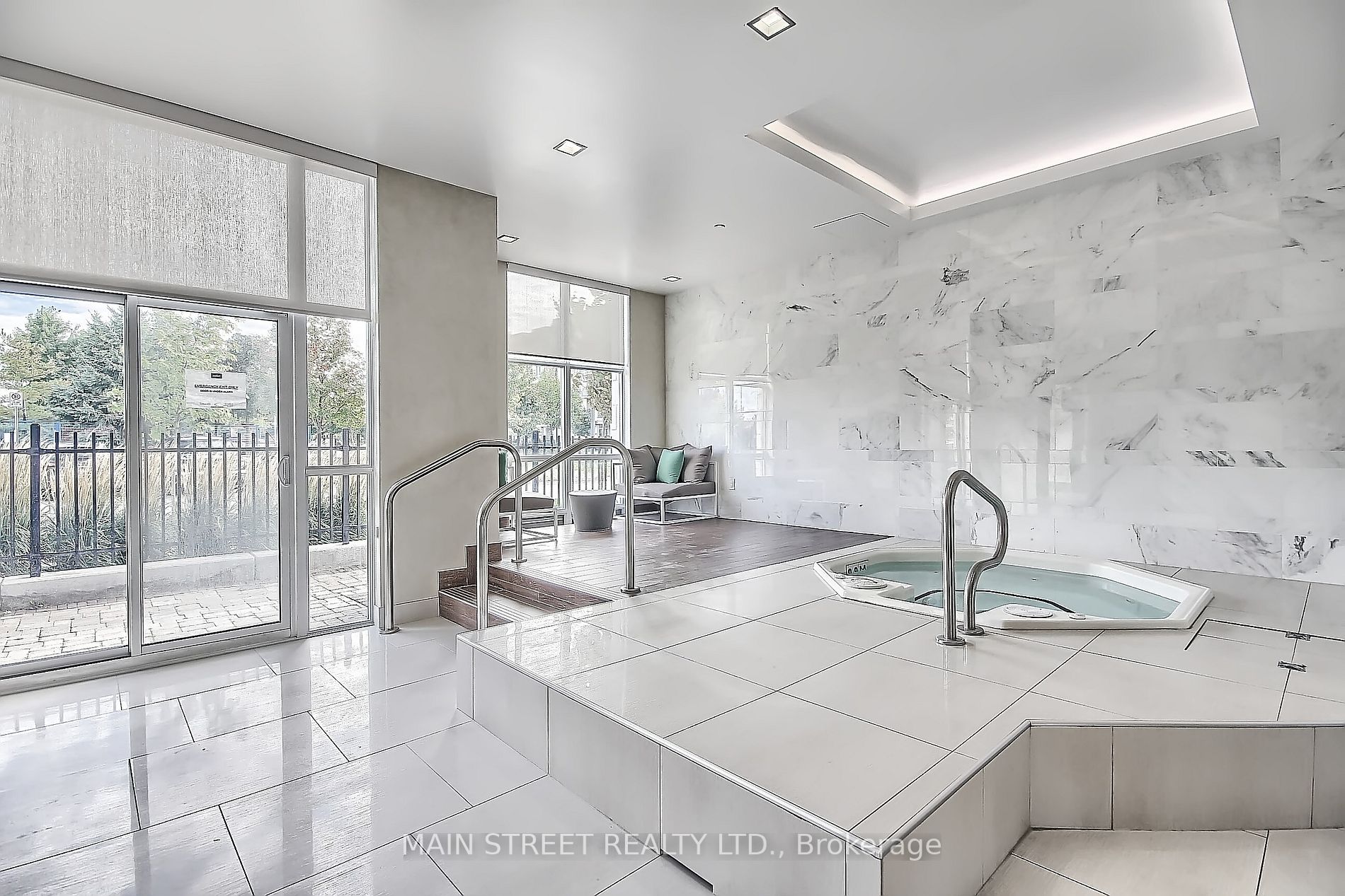 111 Civic Square Gate, #401