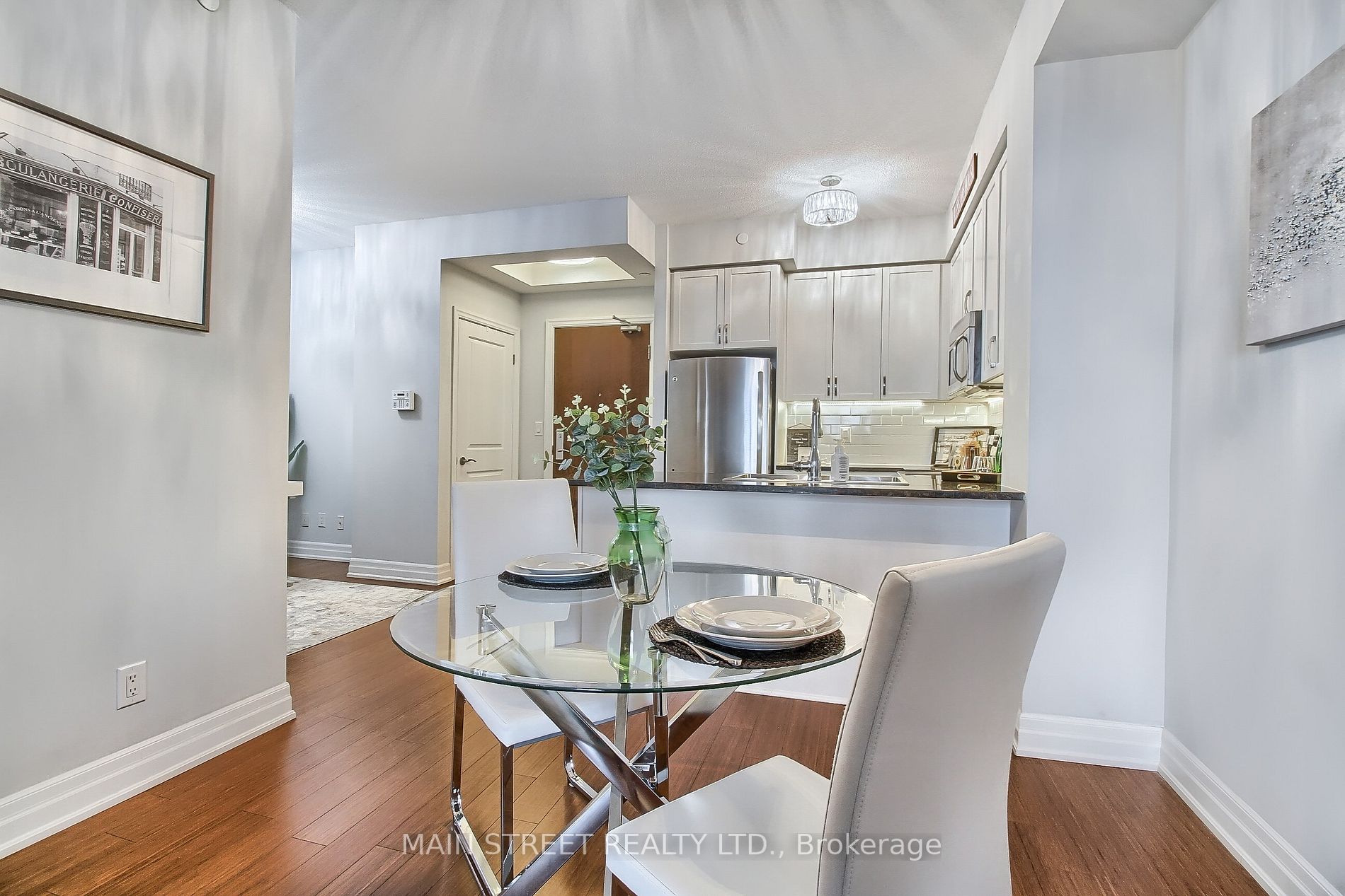 111 Civic Square Gate, #401
