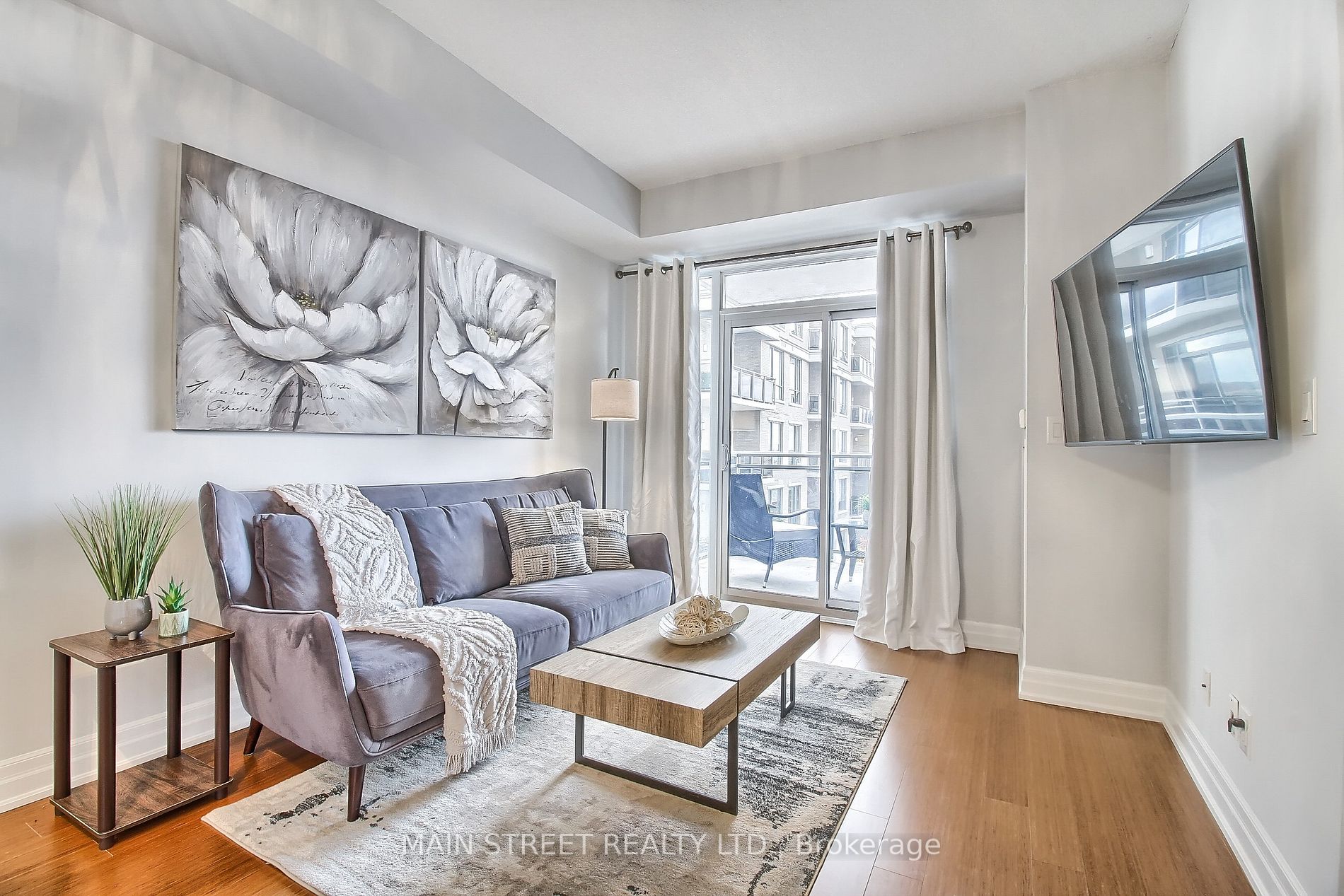 111 Civic Square Gate, #401