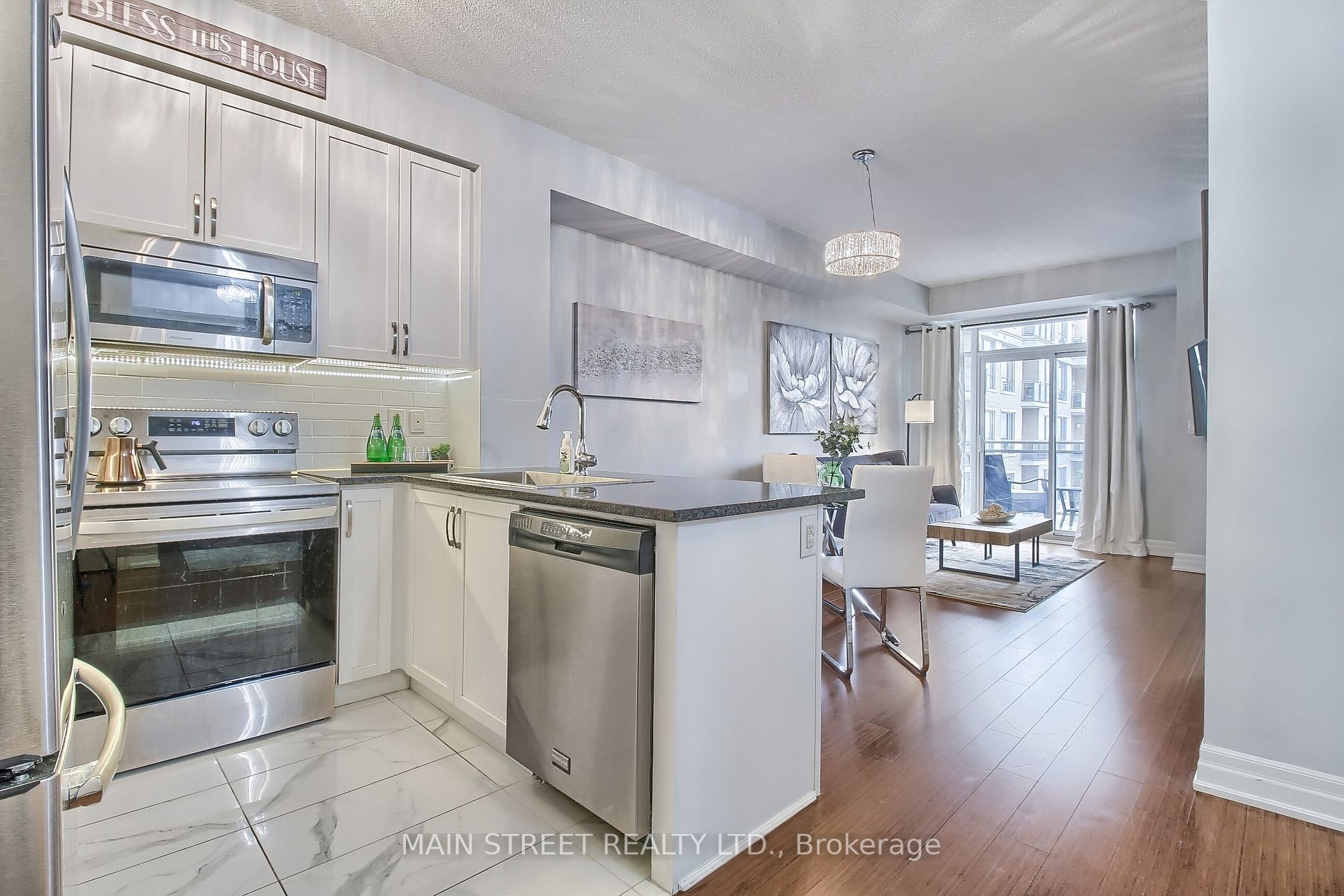 111 Civic Square Gate, #401