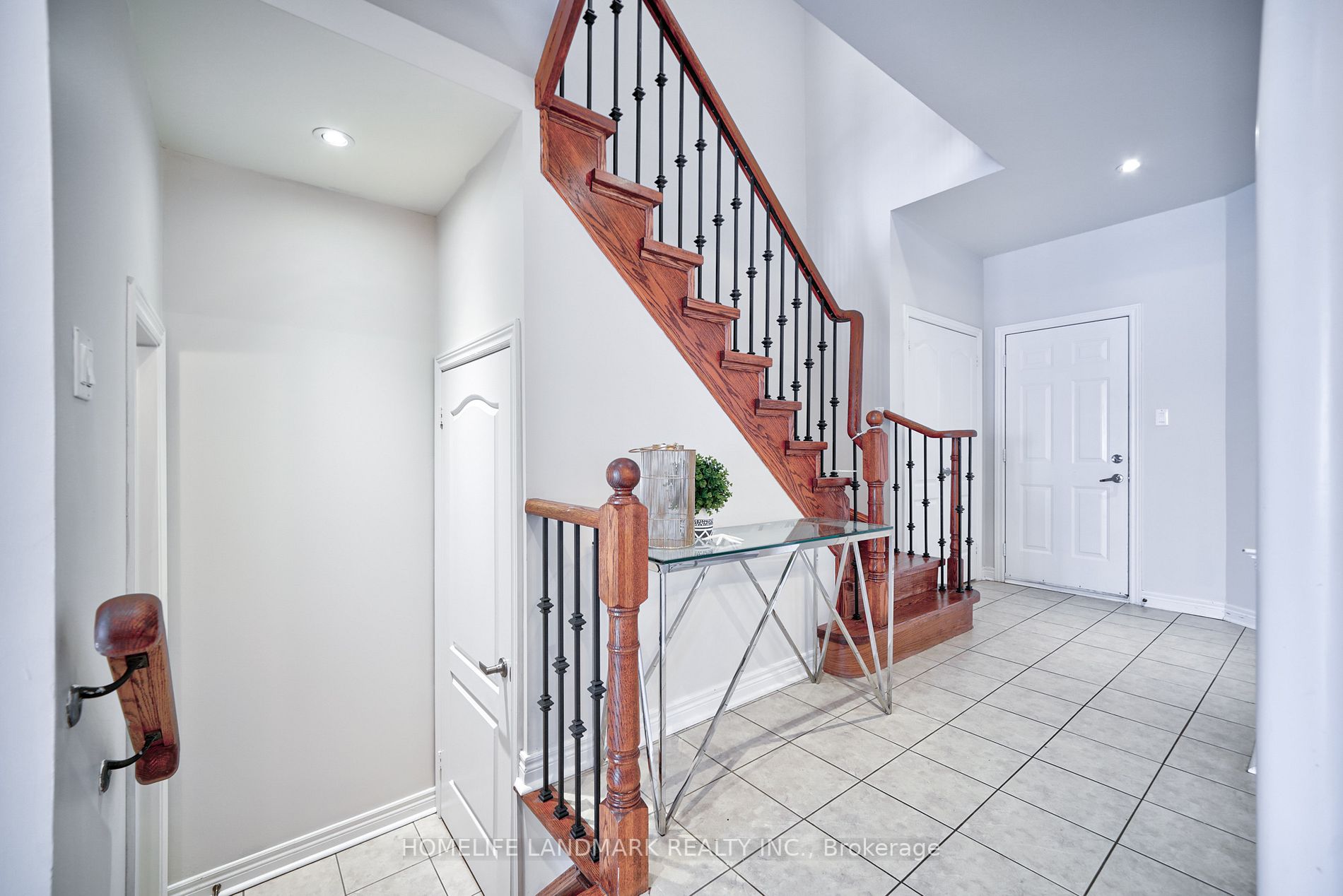78 Cedarcrest Cres