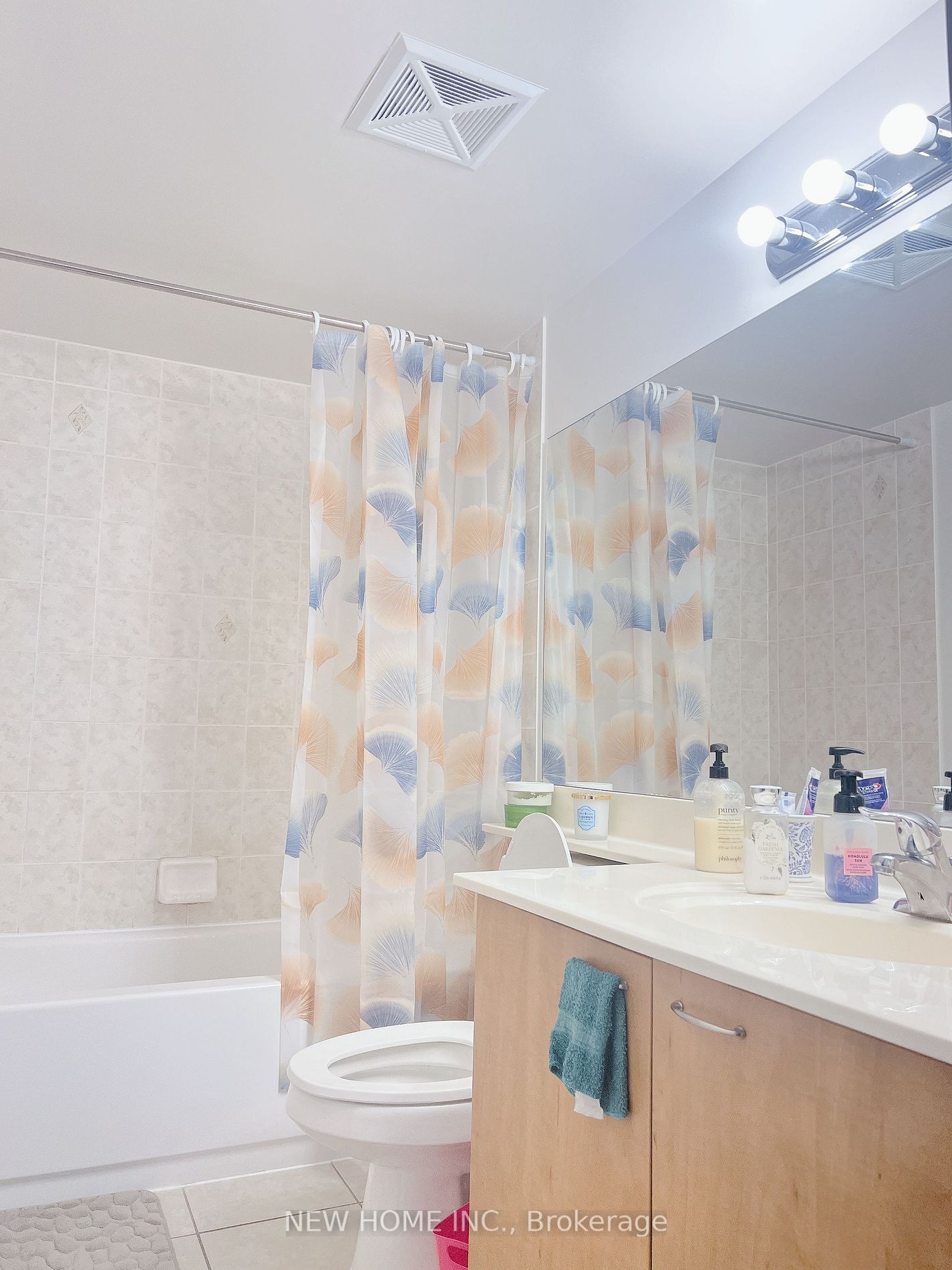 310 Red Maple Road, #1214