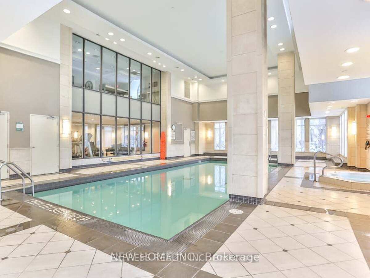 310 Red Maple Road, #1214