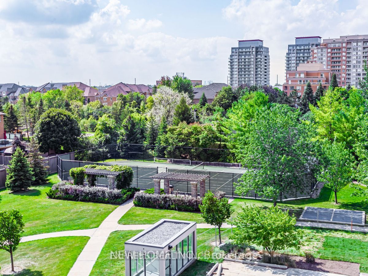 310 Red Maple Road, #1214