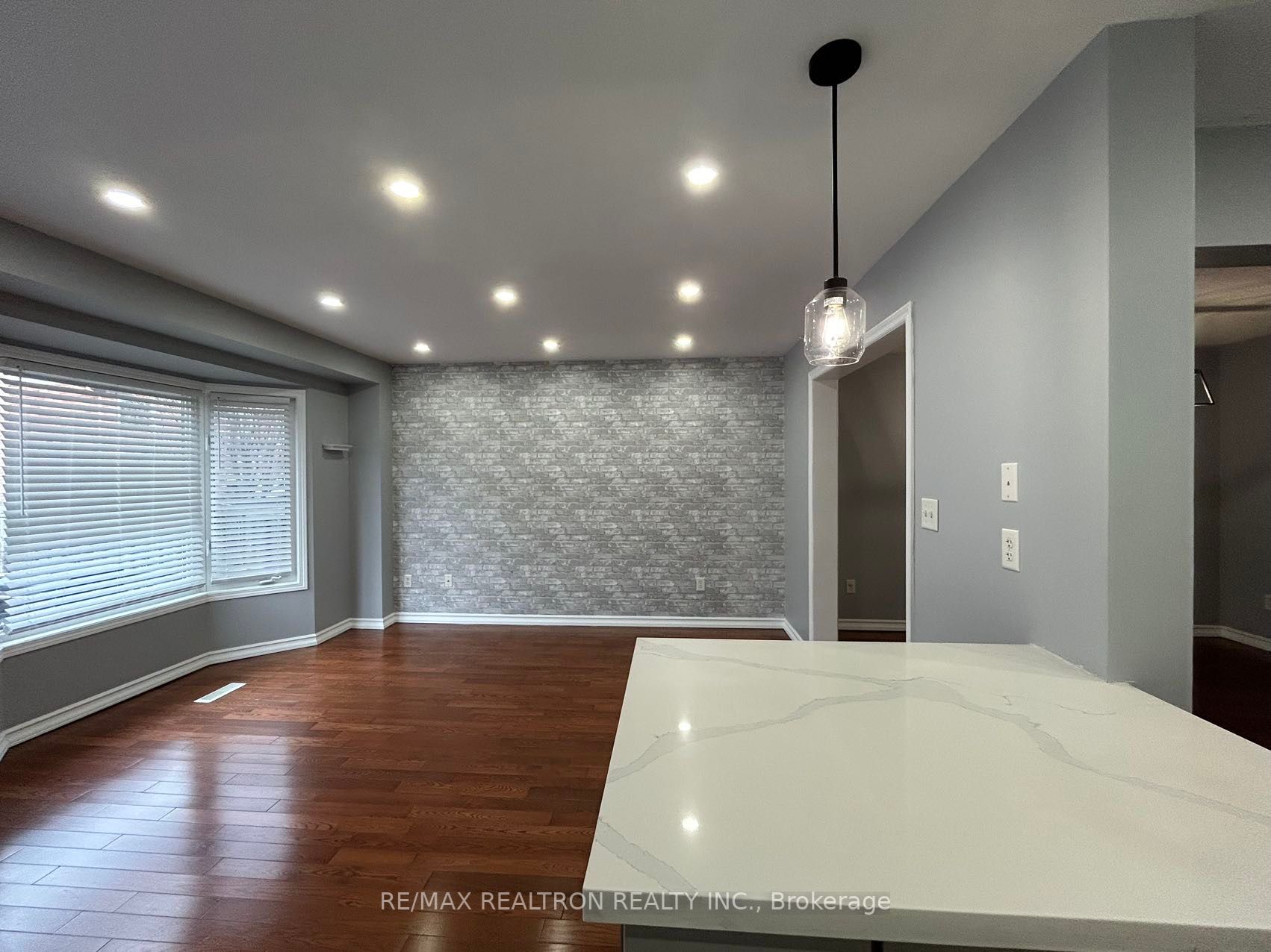 24 Richard Underhill Avenue