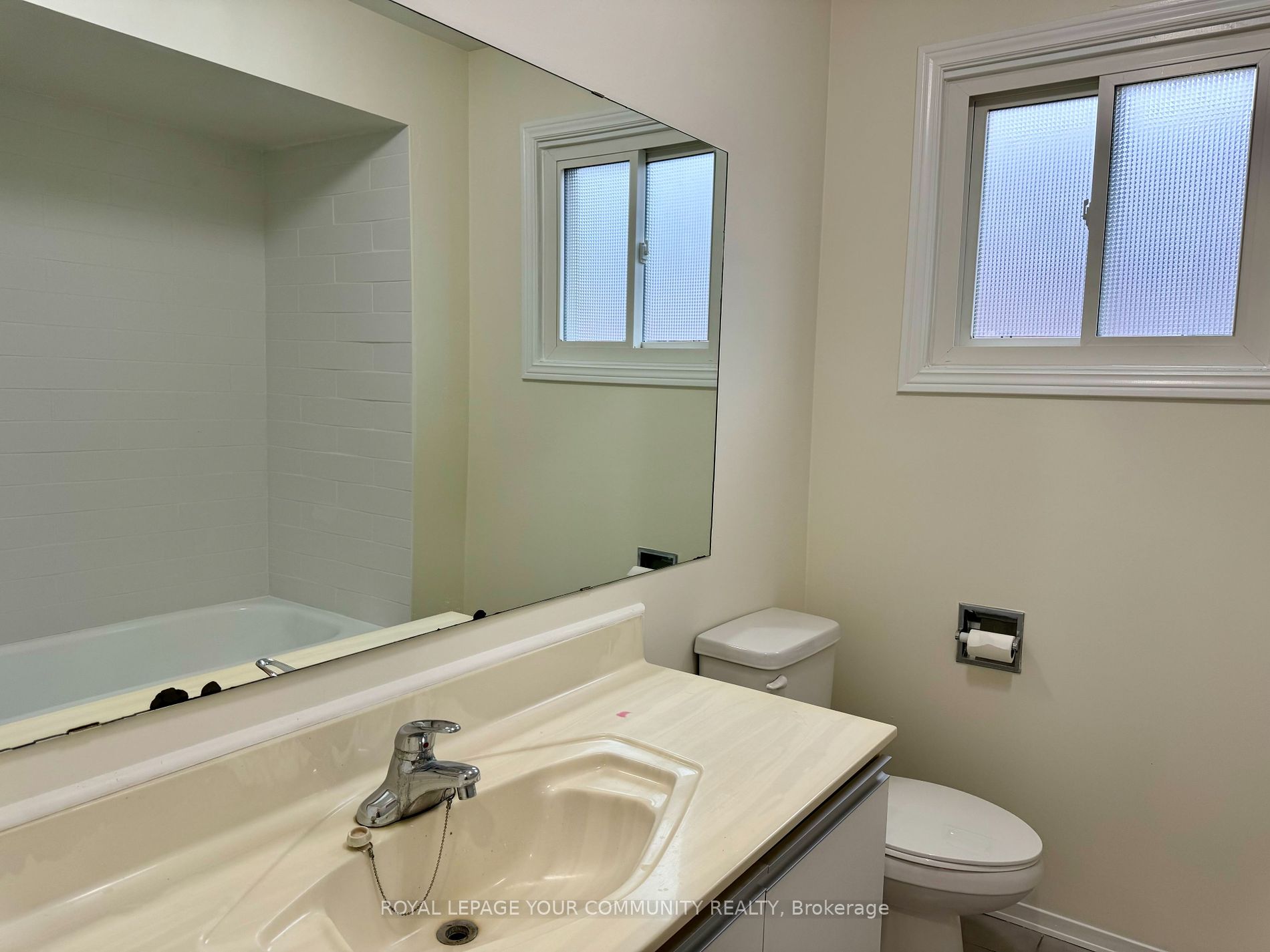 136 Woodcroft Lane