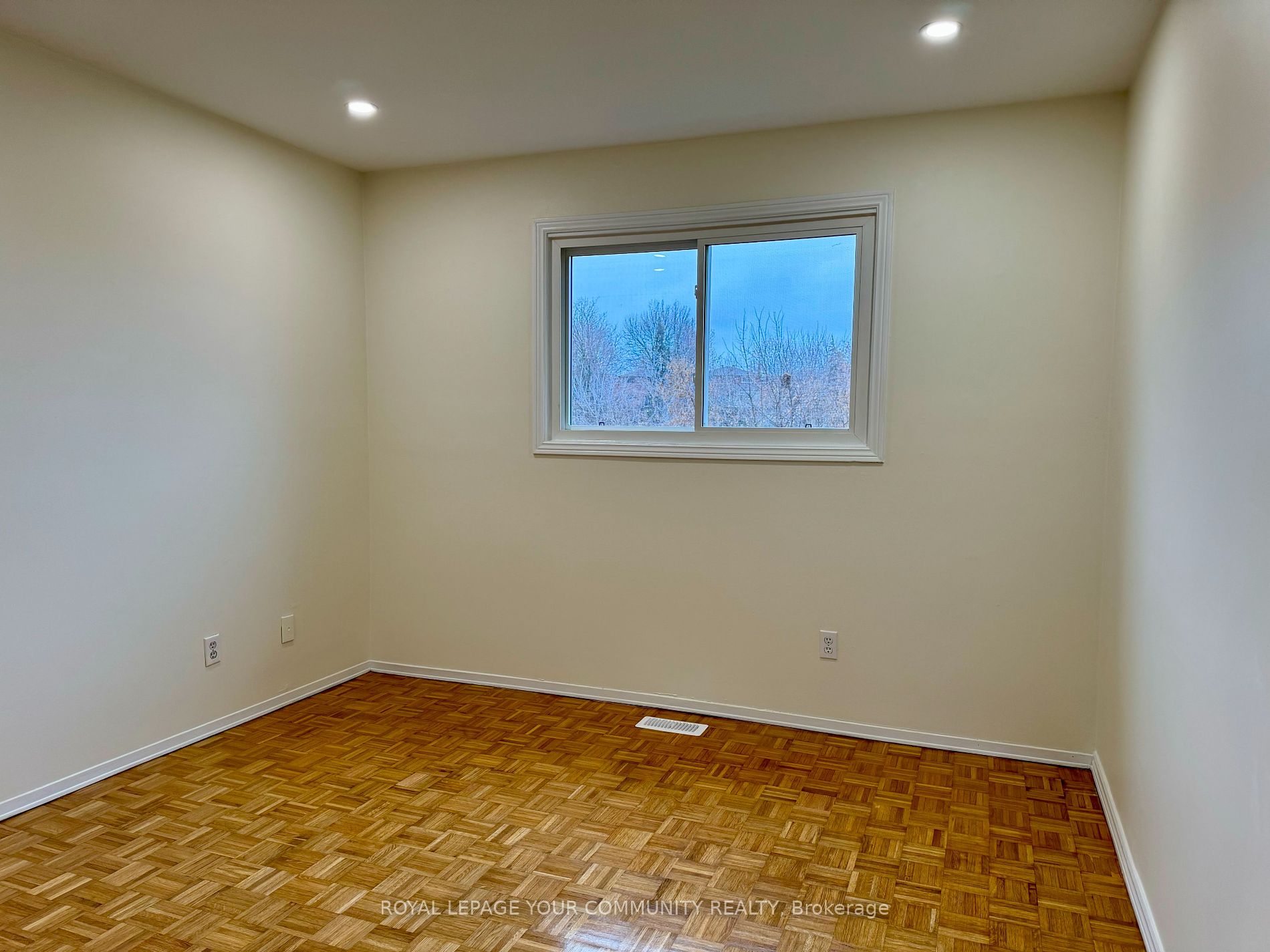 136 Woodcroft Lane