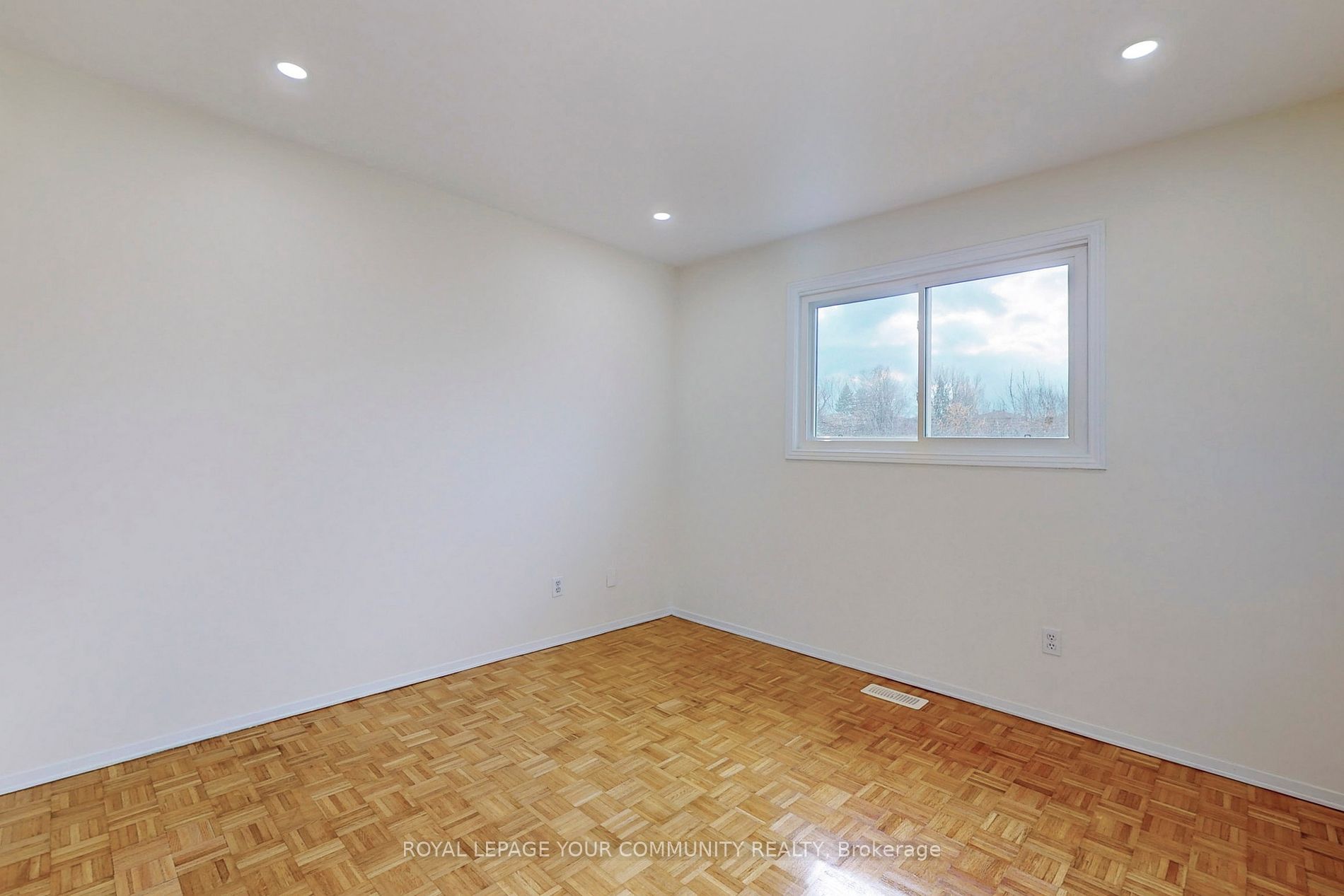 136 Woodcroft Lane