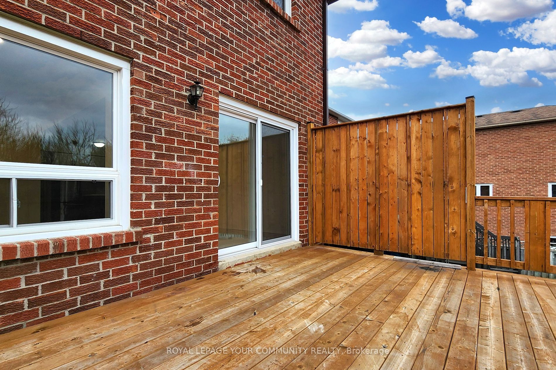 136 Woodcroft Lane