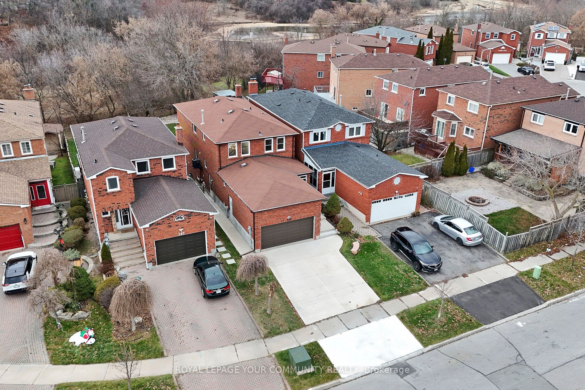 136 Woodcroft Lane