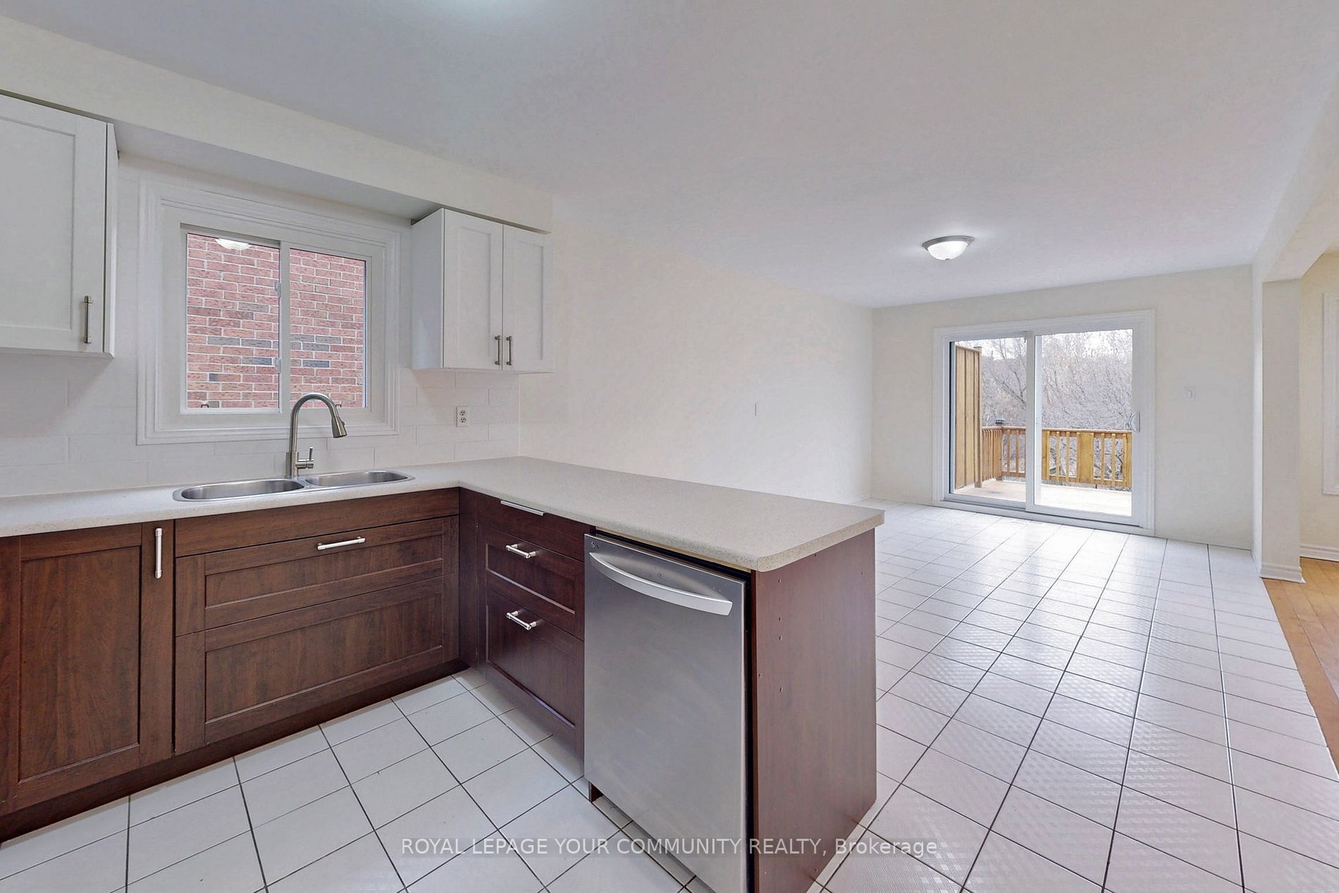 136 Woodcroft Lane