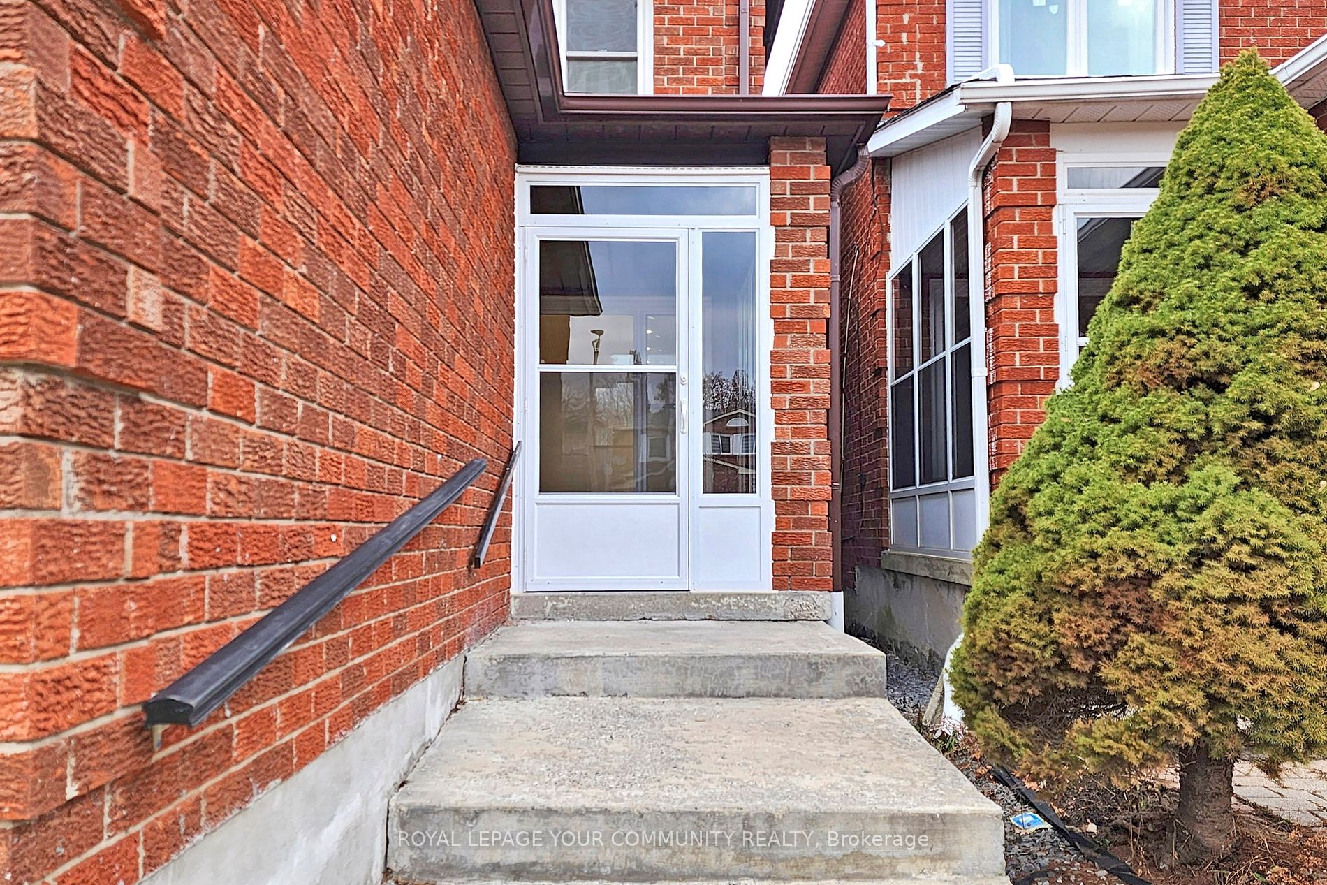 136 Woodcroft Lane