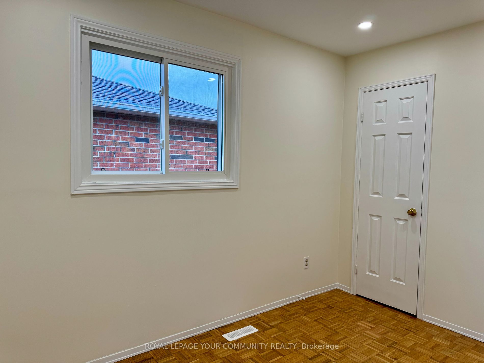 136 Woodcroft Lane