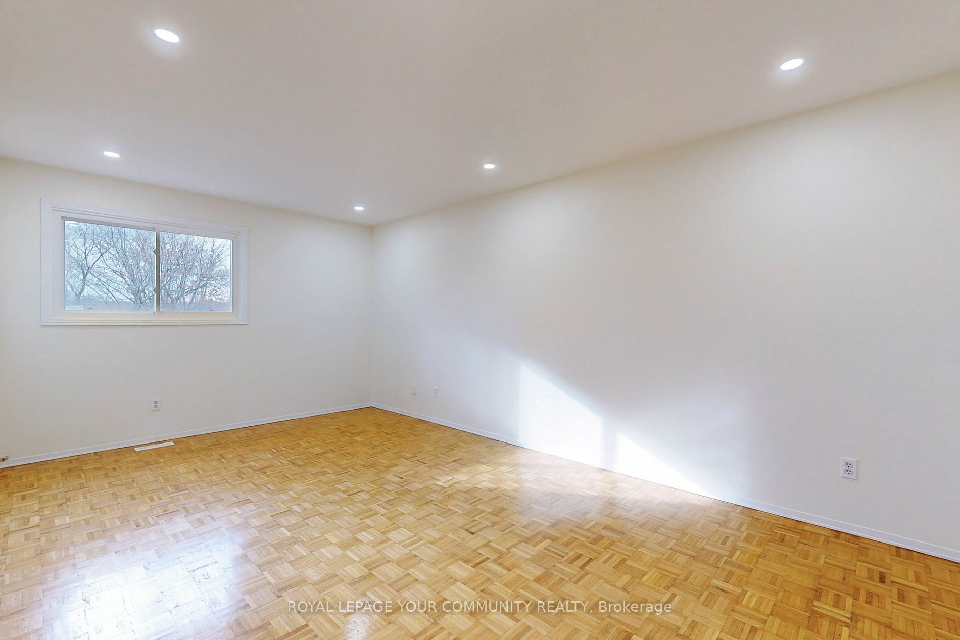 136 Woodcroft Lane