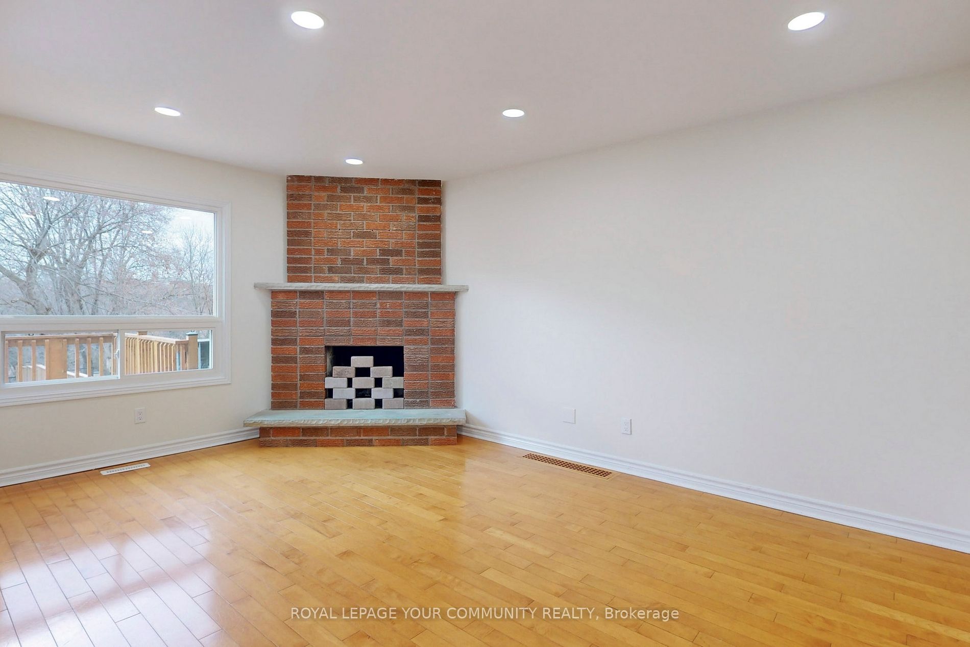 136 Woodcroft Lane