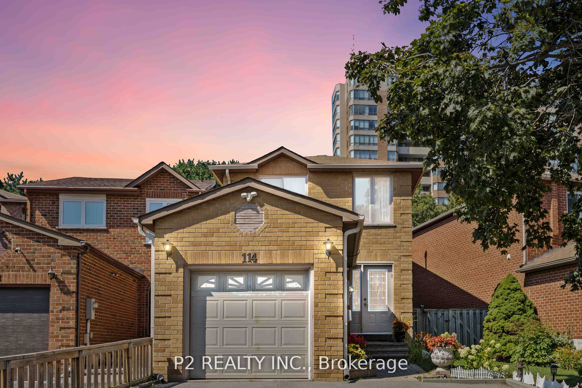 114 Campbell Ave