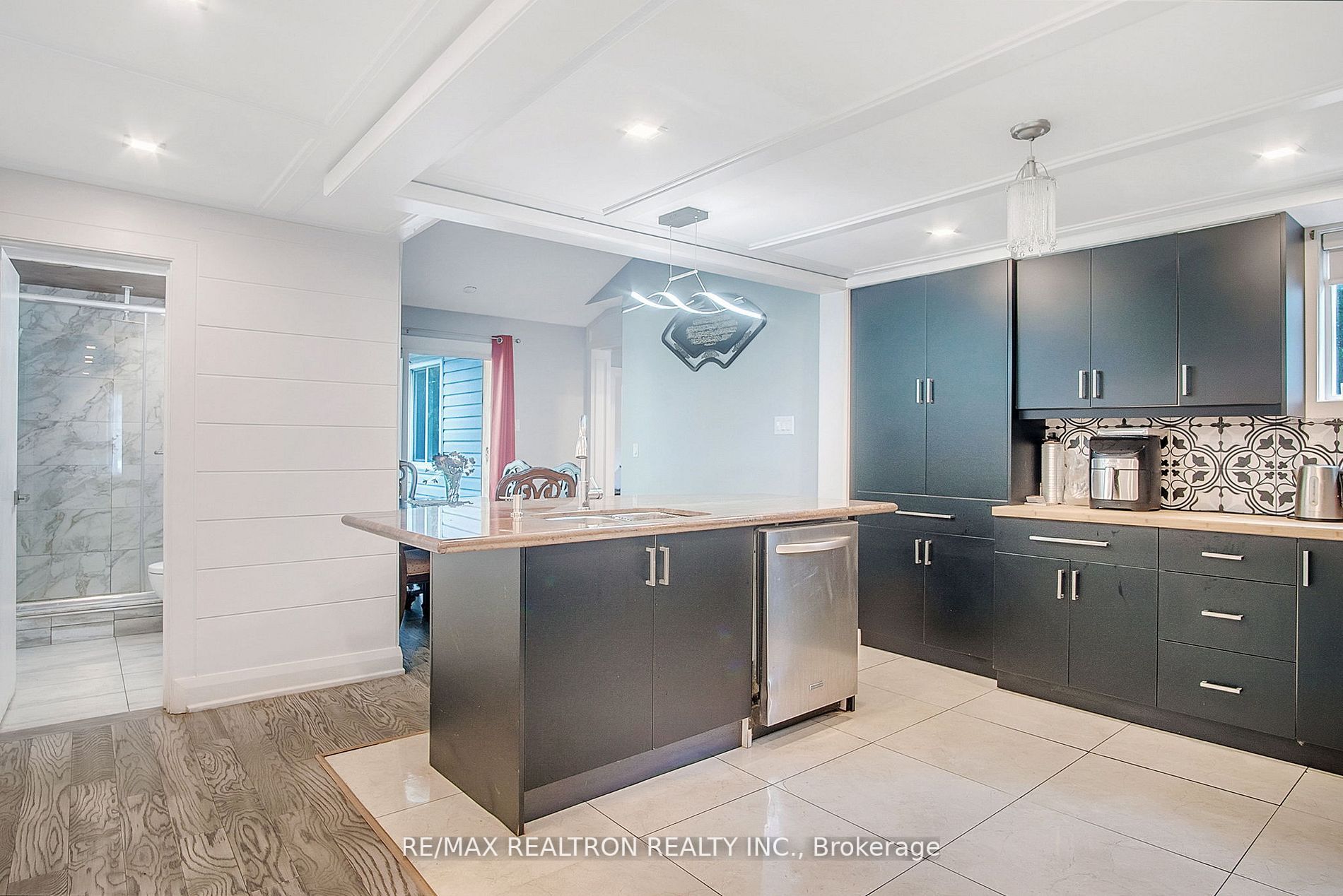 2083 St John's Rd