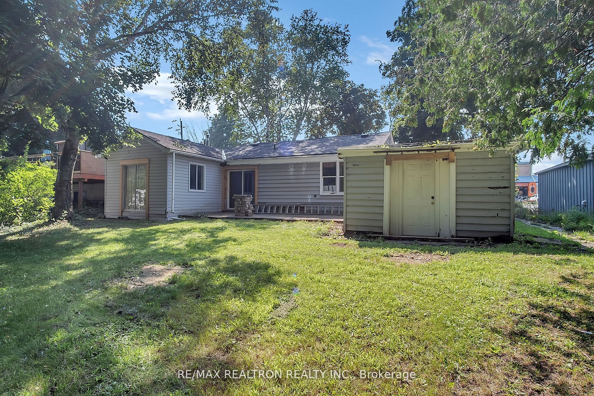 2083 St John's Rd