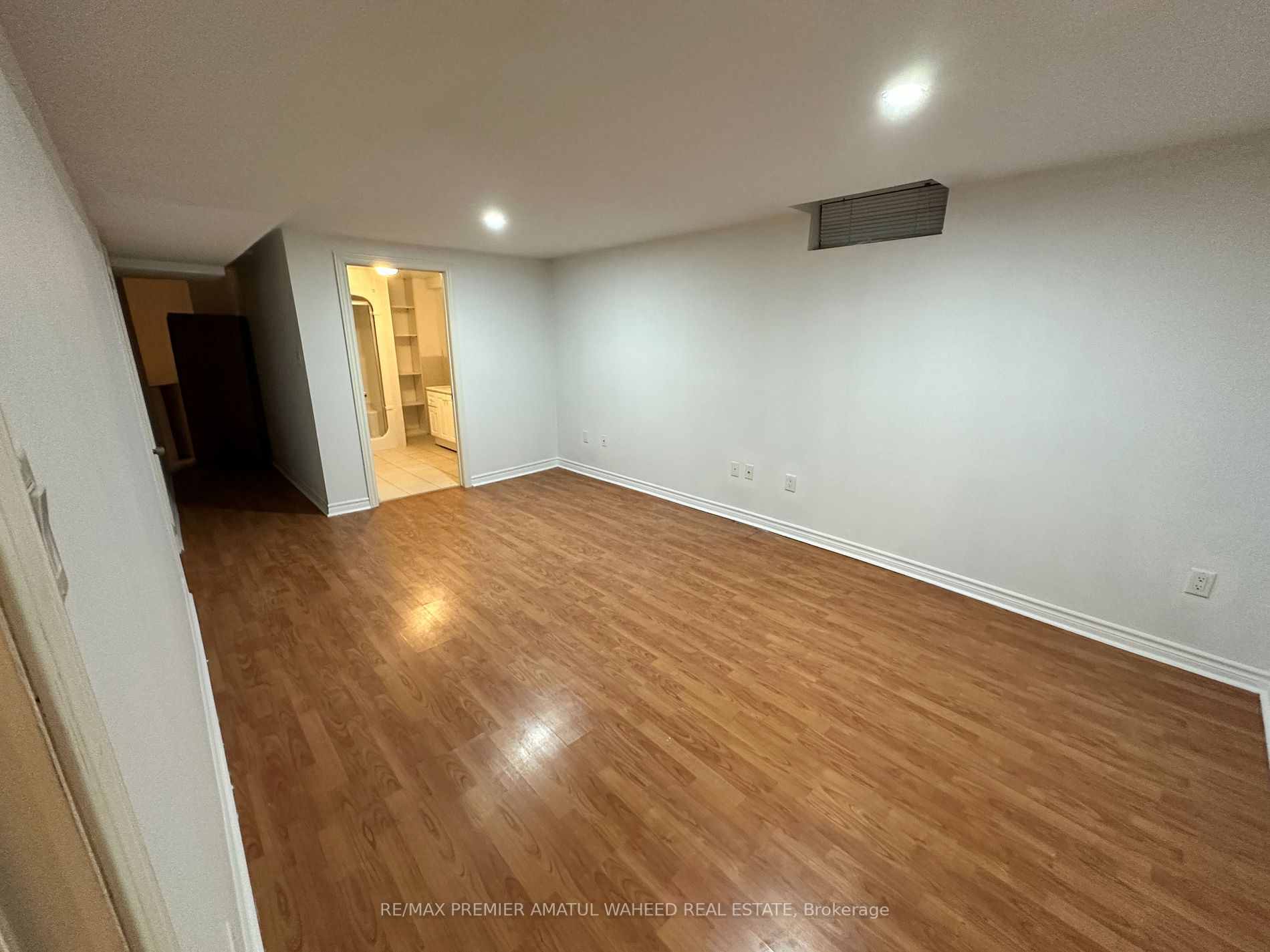 166 Killian Rd
